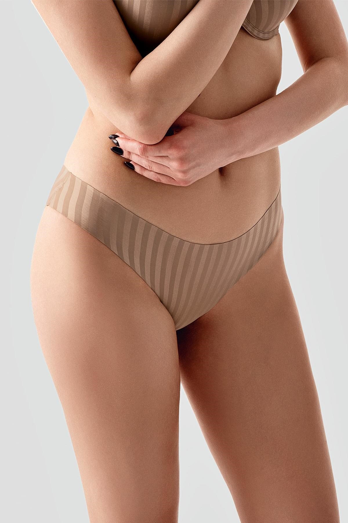 332613Kadın Lazer Kesim Slip Cappuccino Külot C3T1N2963KülotcotonhauseKadın Lazer Kesim Slip Cappuccino Külot C3T1N2963