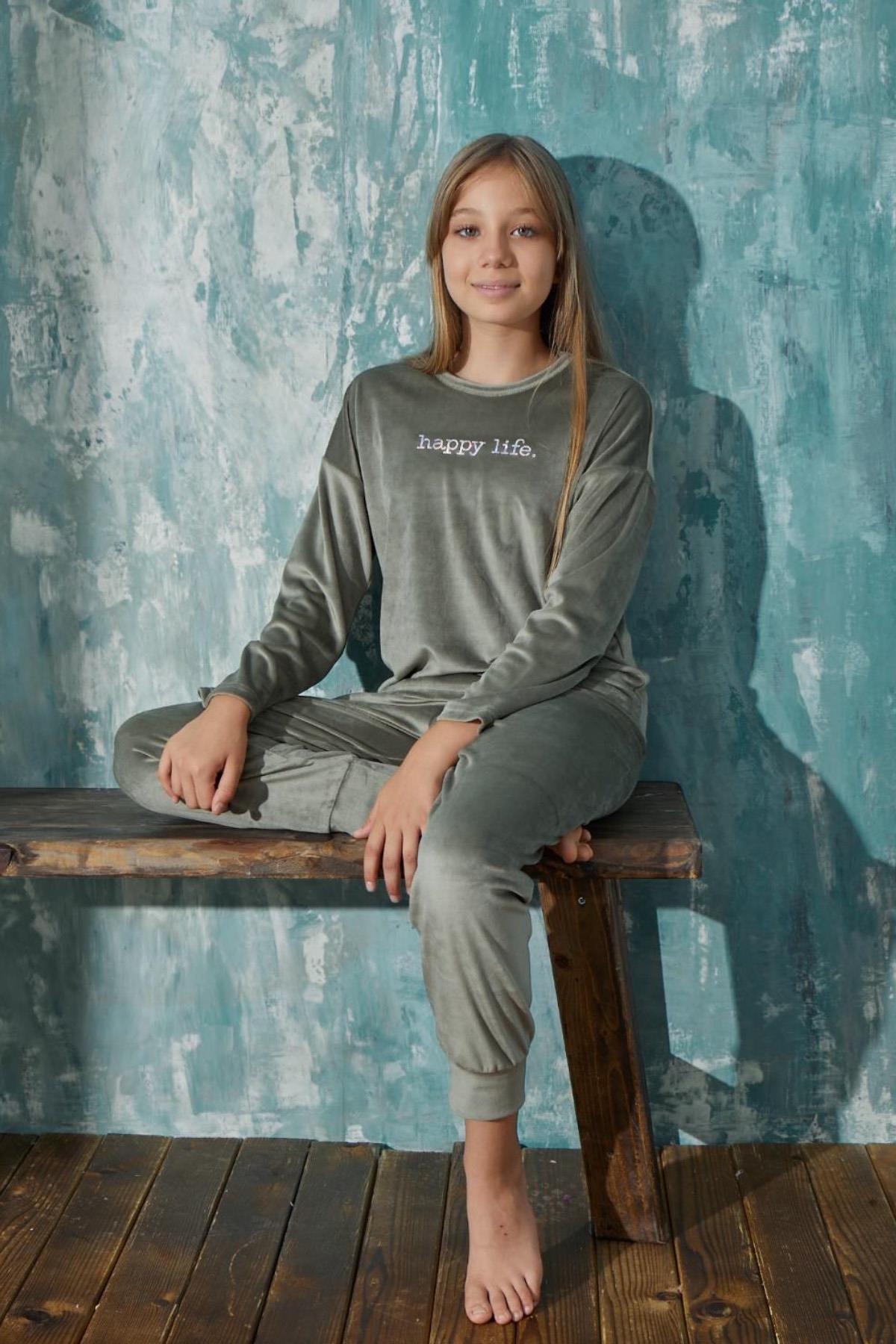 324742Kız Çocuk Uzun Kol Kadife Yeşil Pijama Takım C2T0N9O31-11cotonhause.com.tr Online Alışveriş - Sezon İndirimlerini Keşfet Kız Çocuk Uzun Kol Kadife Yeşil Pijama Takım C2T0N9O31-11PijamacotonhauseKız Çocuk Uzun Kol Kadife Yeşil Pijama Takım C2T0N9O31-11
