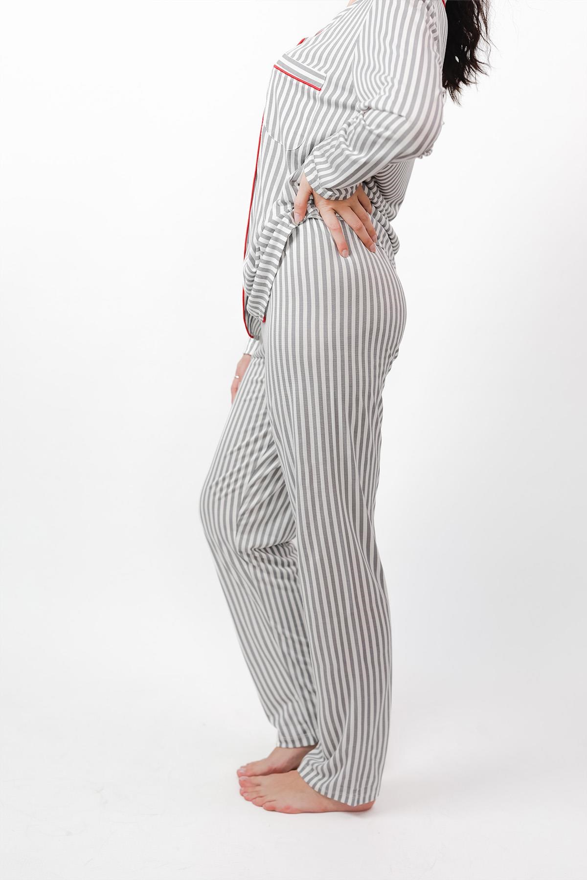 323873Kadın Gömlek Yaka %100 Pamuk Çizgili Kırmızı Pijama Takımı 2444Kadın Gömlek Yaka %100 Pamuk Çizgili Kırmızı Pijama Takımı 2444Uzun Kol PijamacotonhauseUzun Kol PijamacotonhauseKadın Gömlek Yaka %100 Pamuk Çizgili Kırmızı Pijama Takımı 2444