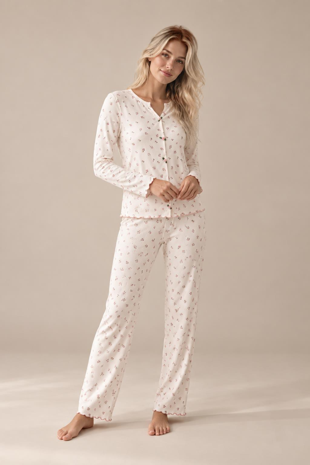 333541Kadın Uzun Kol Kaşkorse V Yaka Ekru Pijama Takımı C2T1N807Uzun Kol PijamacotonhauseKadın Uzun Kol Kaşkorse V Yaka Ekru Pijama Takımı C2T1N807