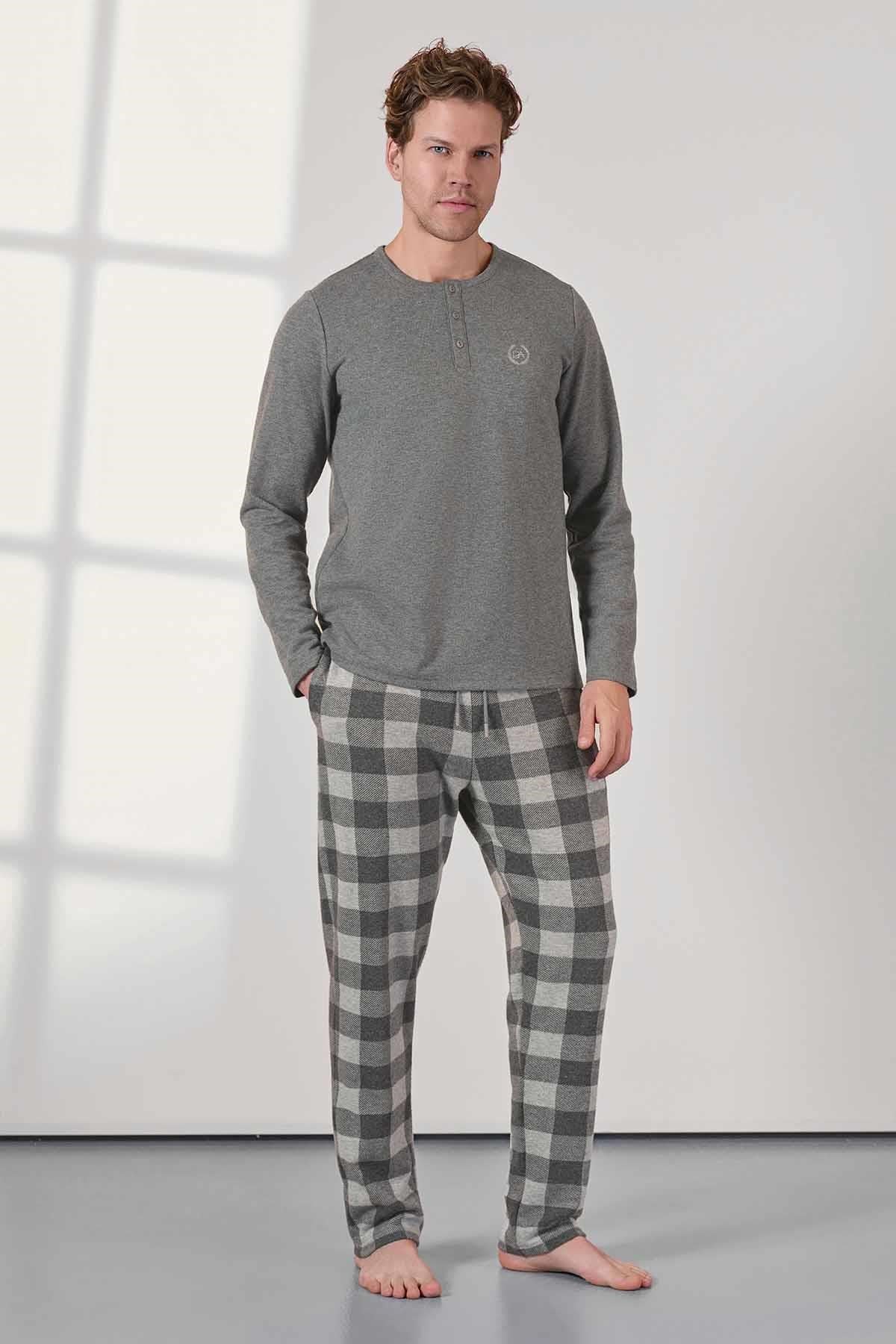 324881Erkek Uzun Kol Jakarlı Gri Pijama Takım C6T3N5O4Erkek Uzun Kol Jakarlı Gri Pijama Takım C6T3N5O4DoreansePijama TakımıPijama TakımıDoreanseErkek Uzun Kol Jakarlı Gri Pijama Takım C6T3N5O4