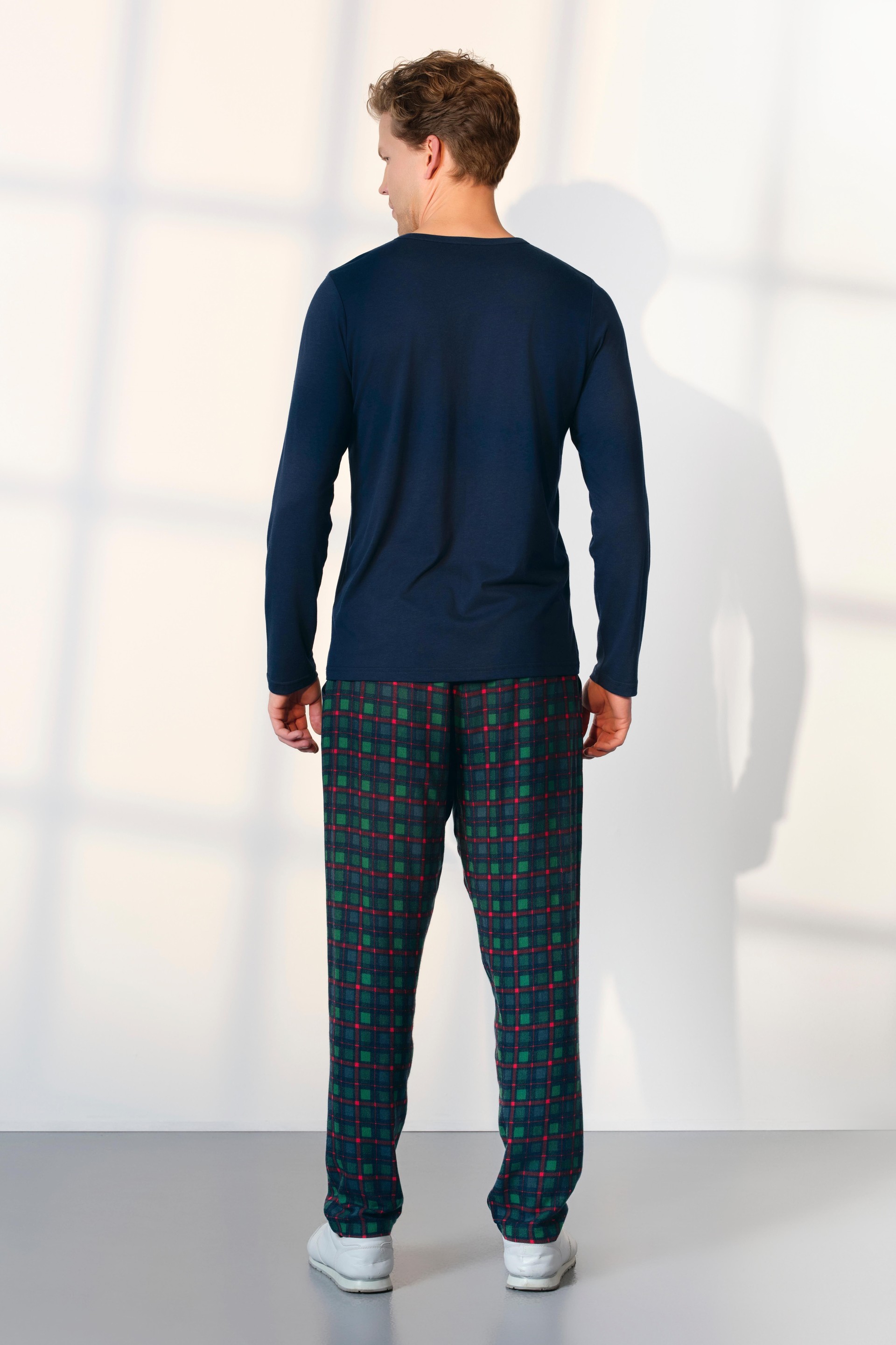324880Erkek Uzun Kol Lacivert Pijama Takım C3T3N5O4Erkek Uzun Kol Lacivert Pijama Takım C3T3N5O4DoreansePijama TakımıPijama TakımıDoreanseErkek Uzun Kol Lacivert Pijama Takım C3T3N5O4