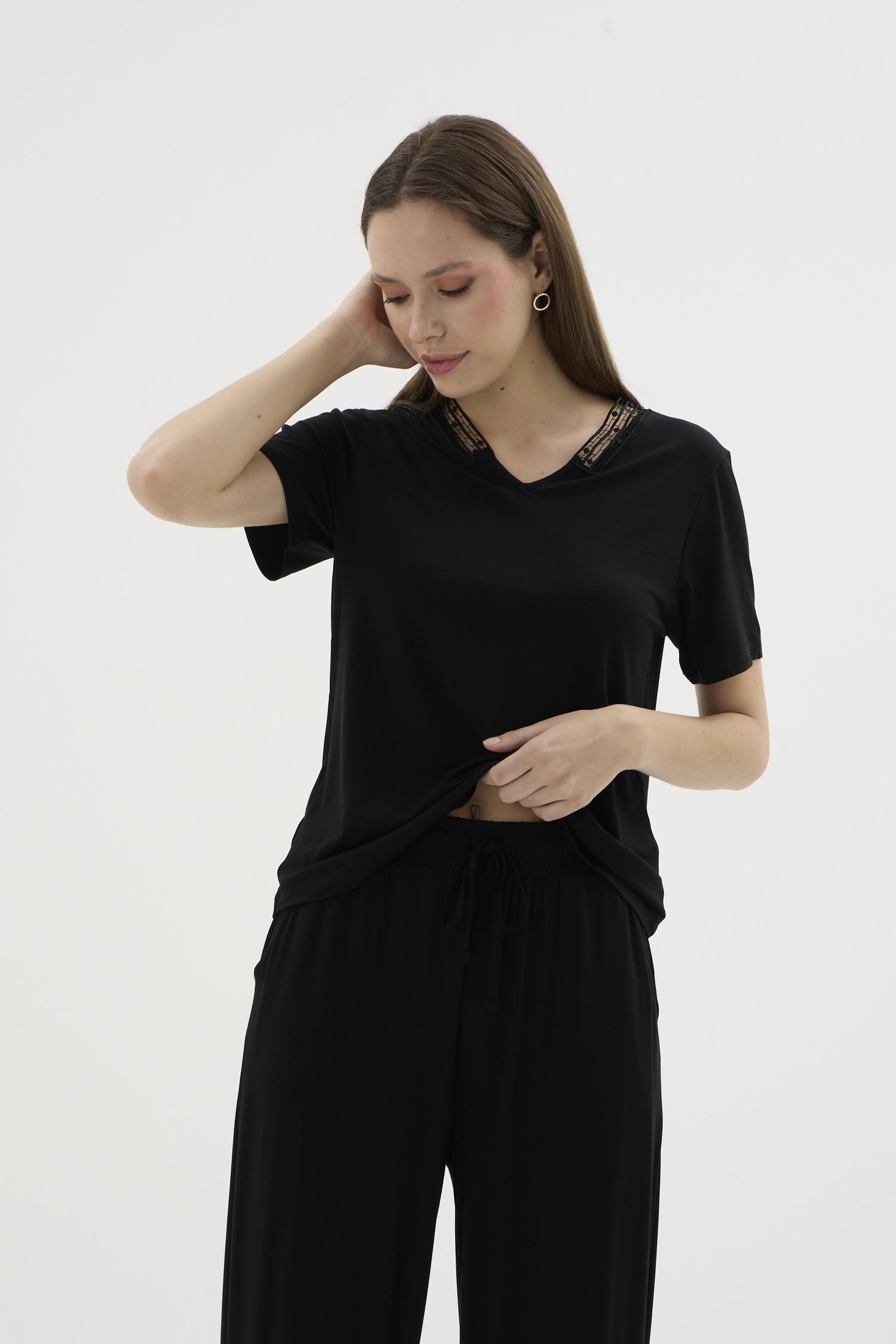332732Kadın V Yaka Kısa Kol Siyah Pijama Takımı C2T9N512Kısa Kol / Askılı PijamaGizzeyKadın V Yaka Kısa Kol Siyah Pijama Takımı C2T9N512
