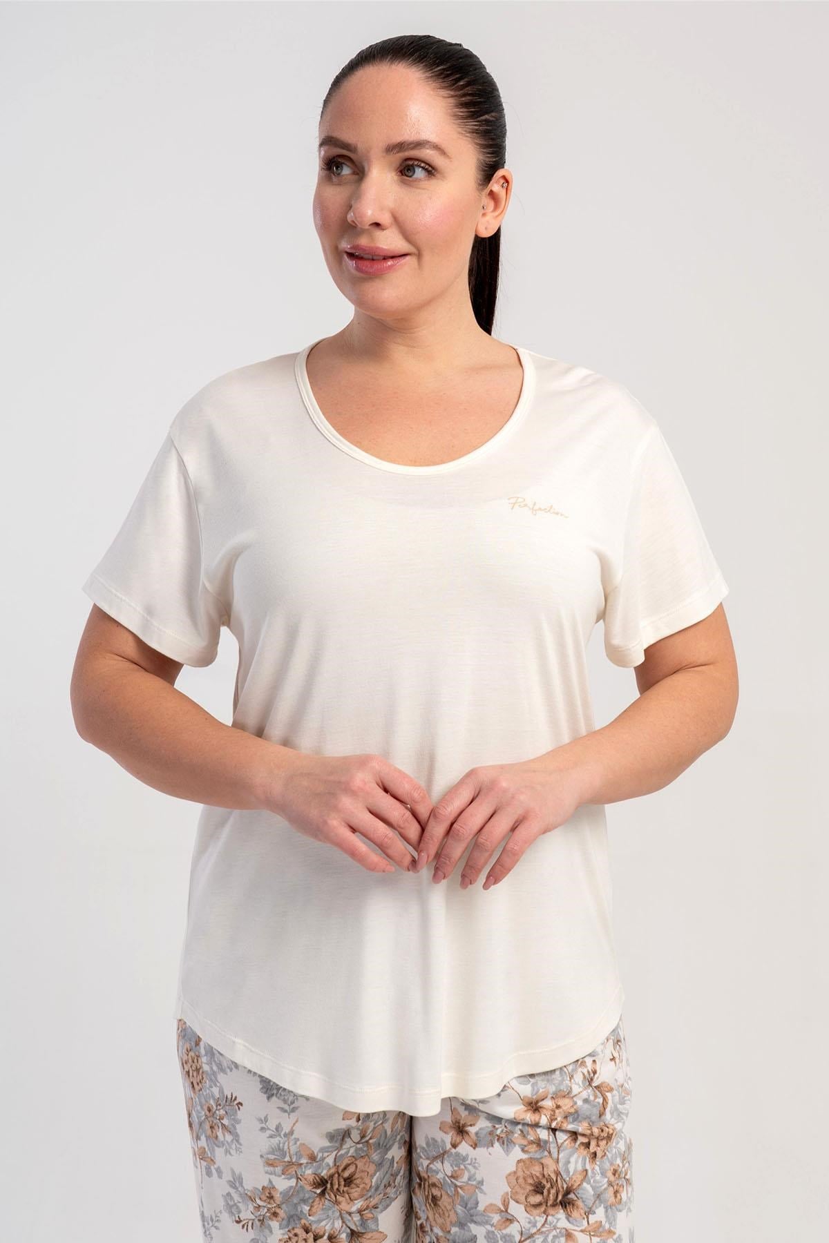 333182Kadın Büyük Beden Kısa Kol Krem Pijama Takımı C1T7N2215Büyük BedenkezokinoKadın Büyük Beden Kısa Kol Krem Pijama Takımı C1T7N2215