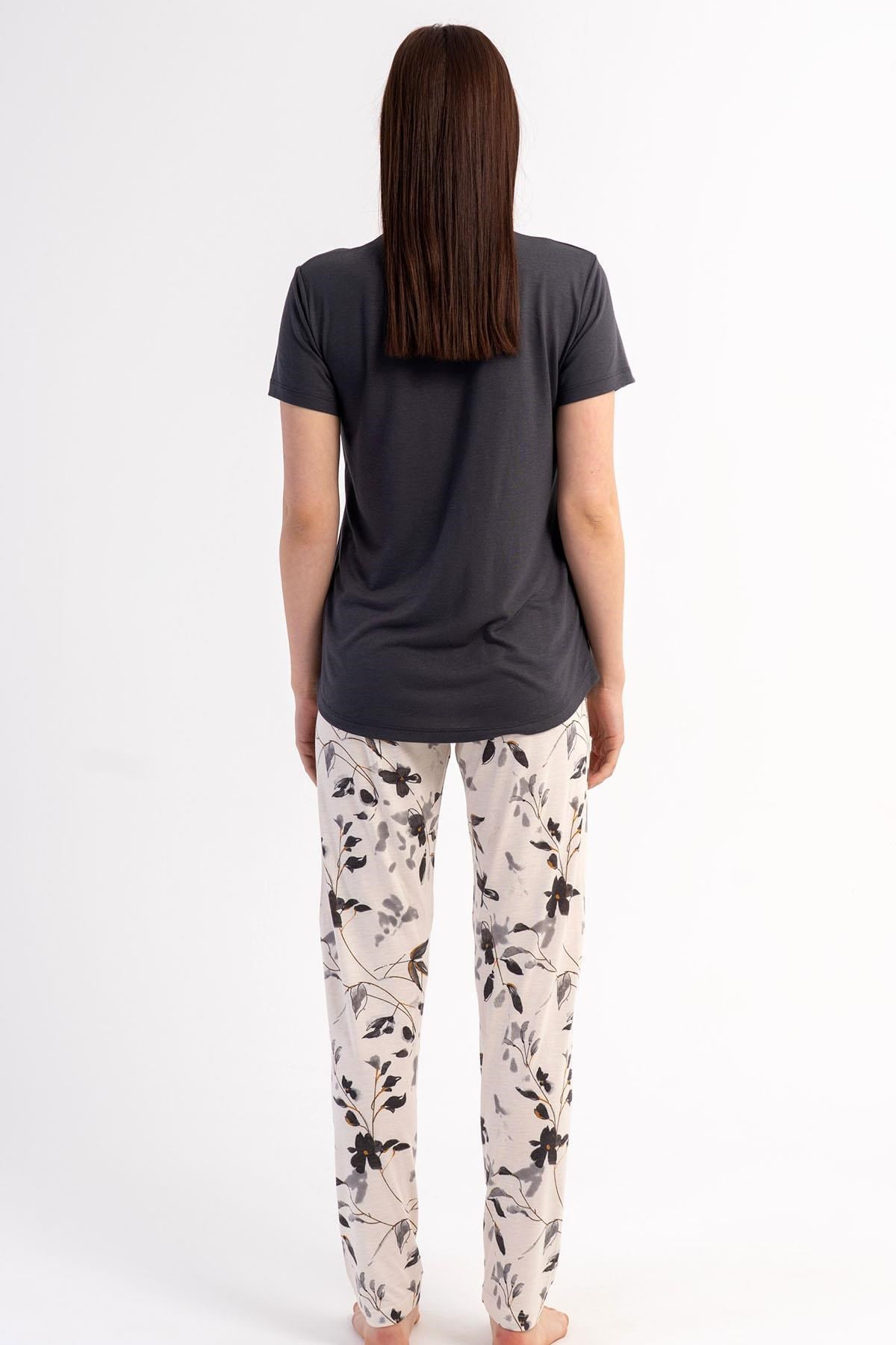 332530Kadın Kısa Kollu Antrasit Pijama Takımı Rahat Kesim Yazlık Ev Giyimi C5T2N2215Kısa Kol / Askılı PijamakezokinoKadın Kısa Kollu Antrasit Pijama Takımı Rahat Kesim Yazlık Ev Giyimi C5T2N2215