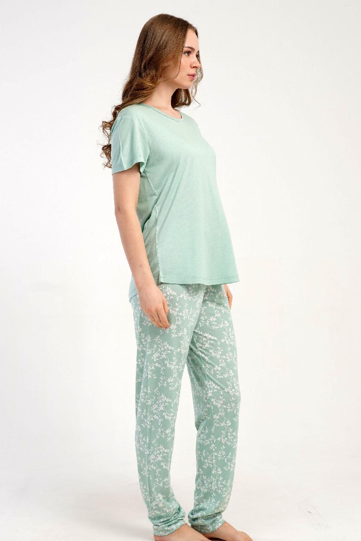 332524Kadın Kısa Kollu Yeşil Pijama Takımı Rahat Kesim Yazlık Ev Giyimi C7T1N2215Kısa Kol / Askılı PijamakezokinoKadın Kısa Kollu Yeşil Pijama Takımı Rahat Kesim Yazlık Ev Giyimi C7T1N2215