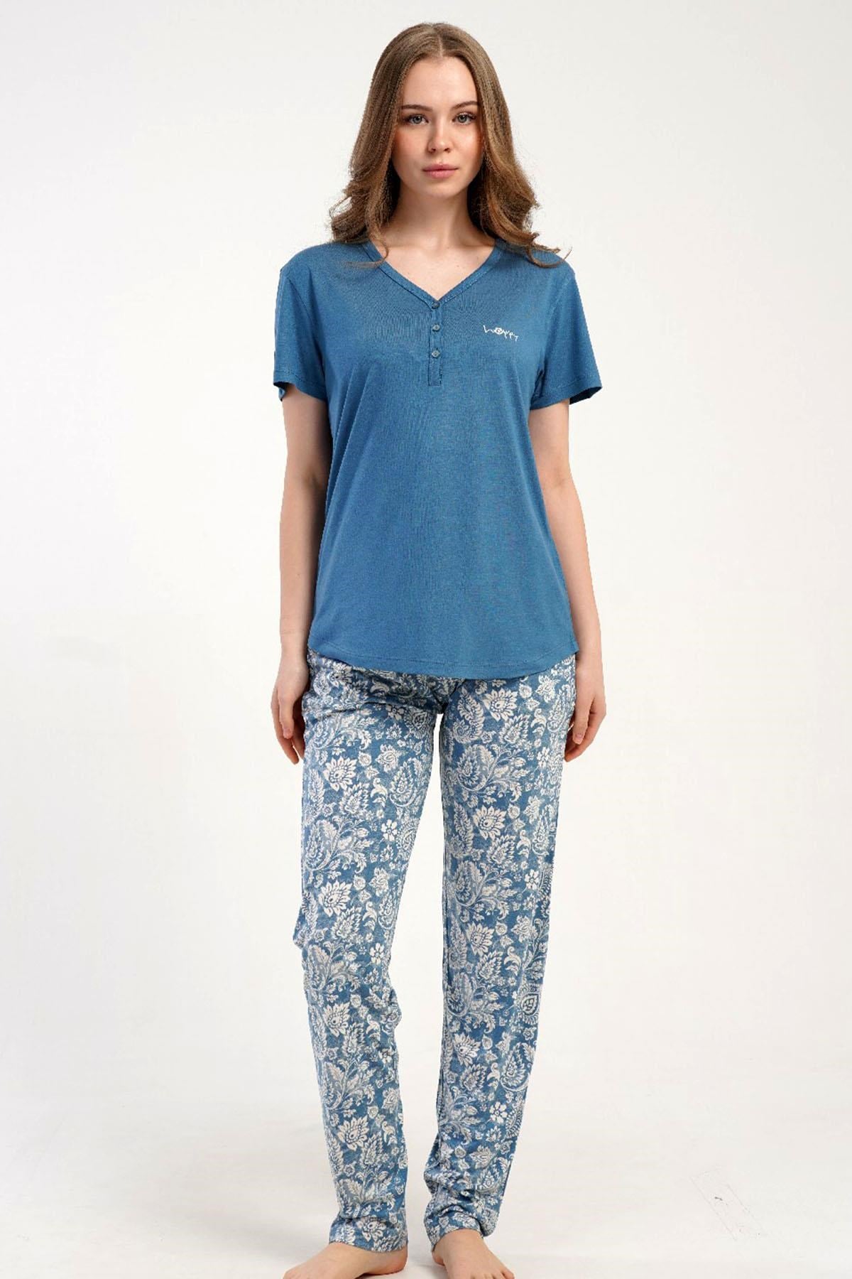 332546Kadın Kısa Kollu Yarım Düğmeli Mavi Pijama Takımı Rahat Kesim Yazlık Ev Giyimi C6T7N2215Kısa Kol / Askılı PijamakezokinoKadın Kısa Kollu Yarım Düğmeli Mavi Pijama Takımı Rahat Kesim Yazlık Ev Giyimi C6T7N2215