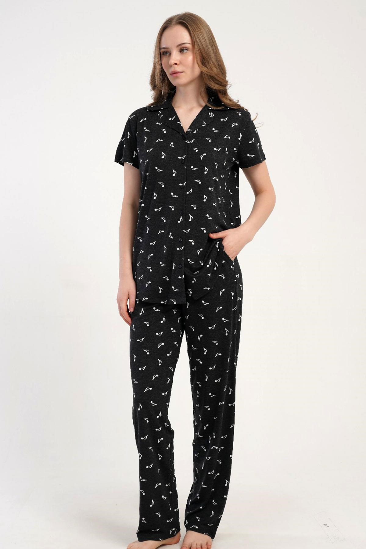 332646Kadın Önden Düğmeli Kısa Kollu Siyah Pijama Takımı C7T8N2215Kısa Kol / Askılı PijamakezokinoKadın Önden Düğmeli Kısa Kollu Siyah Pijama Takımı C7T8N2215