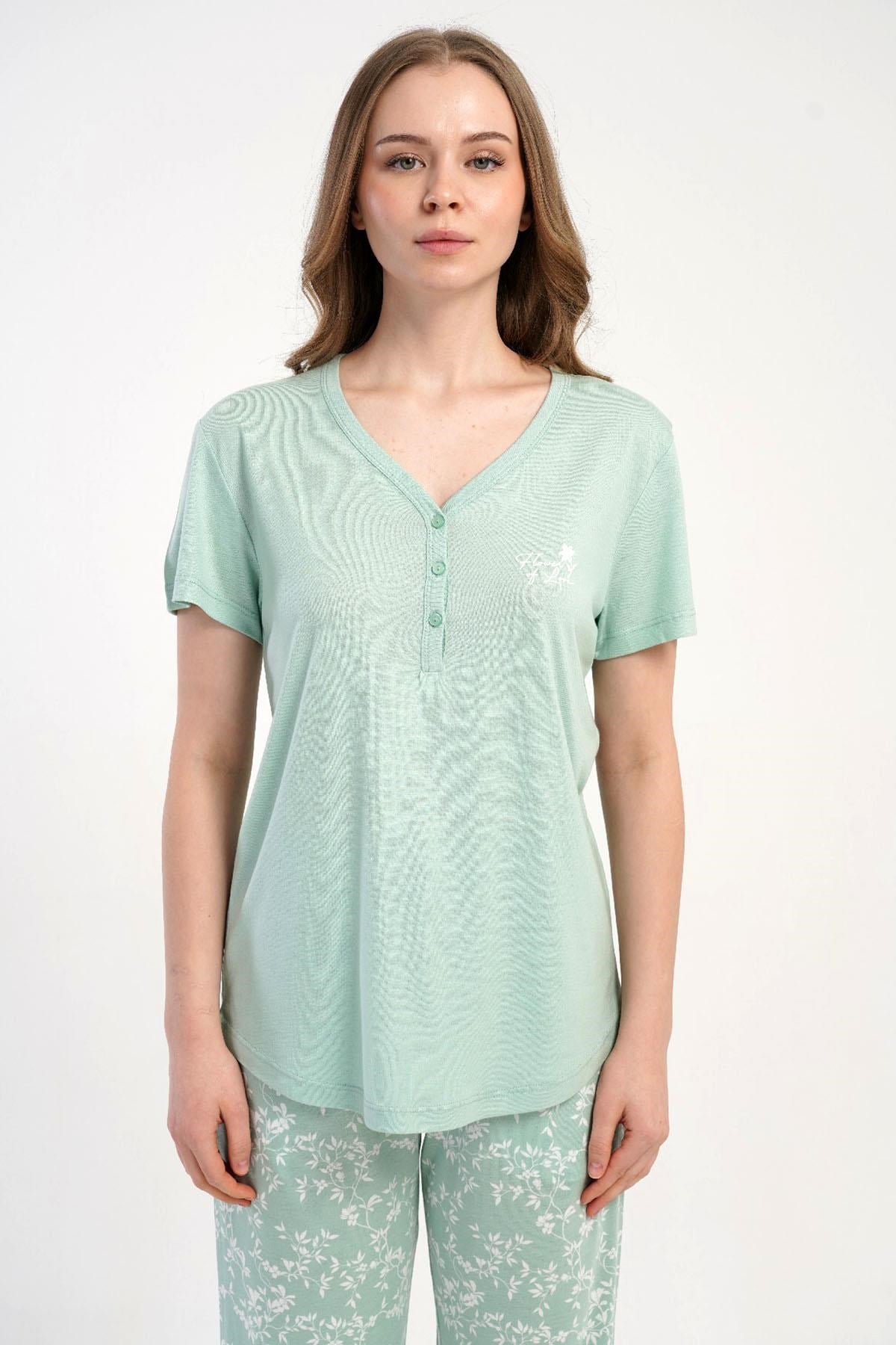 332525Kadın Yarım Düğmeli Kısa Kol Yeşil Pijama Takımı Yazlık Ev Giyimi C8T1N2215Kısa Kol / Askılı PijamakezokinoKadın Yarım Düğmeli Kısa Kol Yeşil Pijama Takımı Yazlık Ev Giyimi C8T1N2215