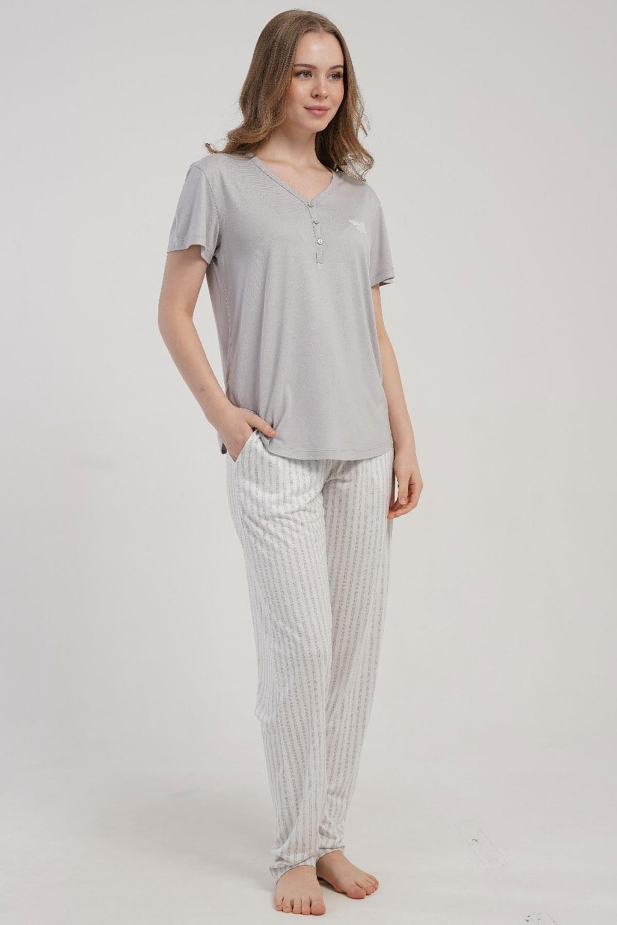 332528Kadın Yarım Düğmeli Kısa Kollu Gri Pijama Takımı Rahat Kesim Yazlık Ev Giyimi C2T2N2215Kısa Kol / Askılı PijamakezokinoKadın Yarım Düğmeli Kısa Kollu Gri Pijama Takımı Rahat Kesim Yazlık Ev Giyimi C2T2N2215