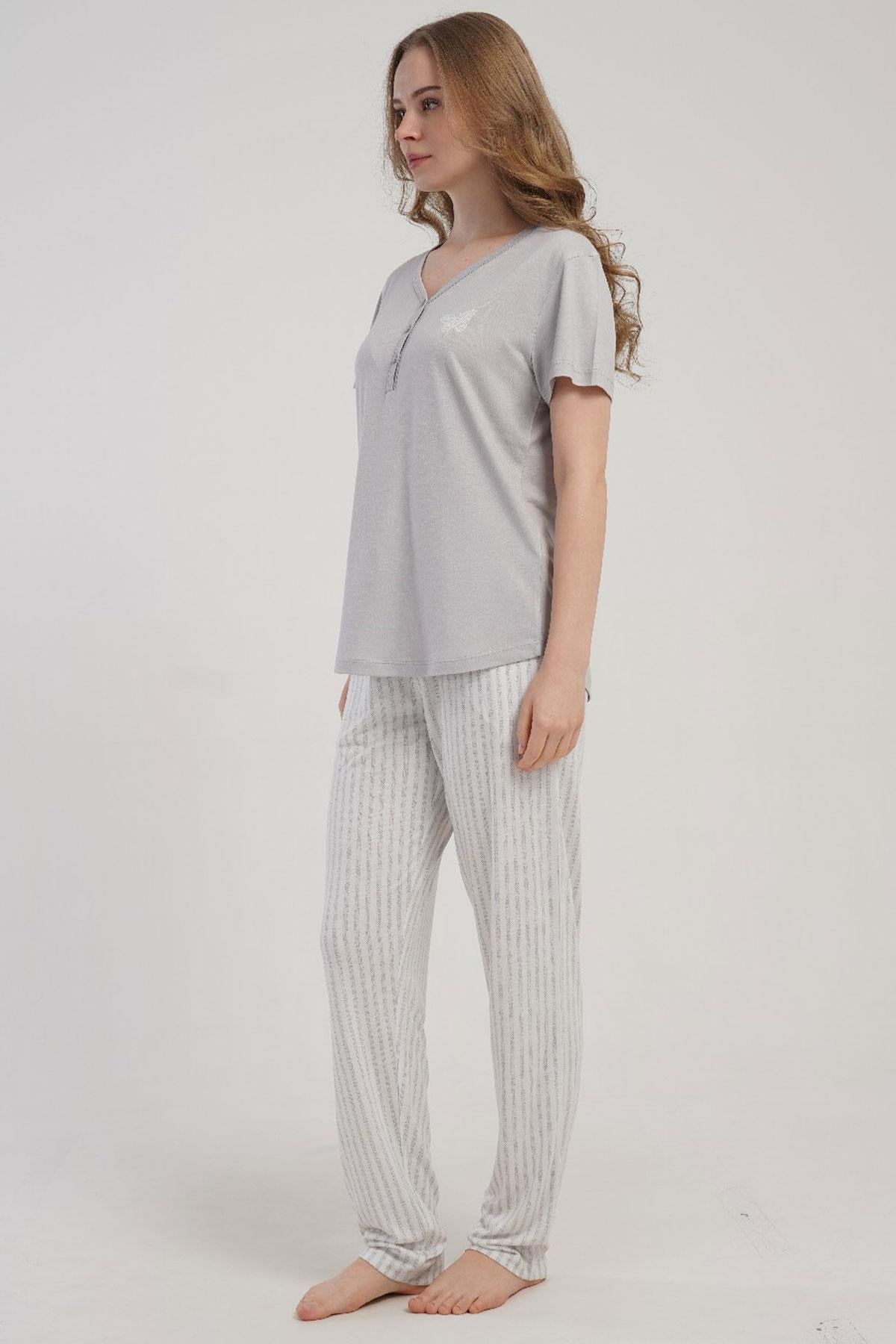 332528Kadın Yarım Düğmeli Kısa Kollu Gri Pijama Takımı Rahat Kesim Yazlık Ev Giyimi C2T2N2215Kısa Kol / Askılı PijamakezokinoKadın Yarım Düğmeli Kısa Kollu Gri Pijama Takımı Rahat Kesim Yazlık Ev Giyimi C2T2N2215