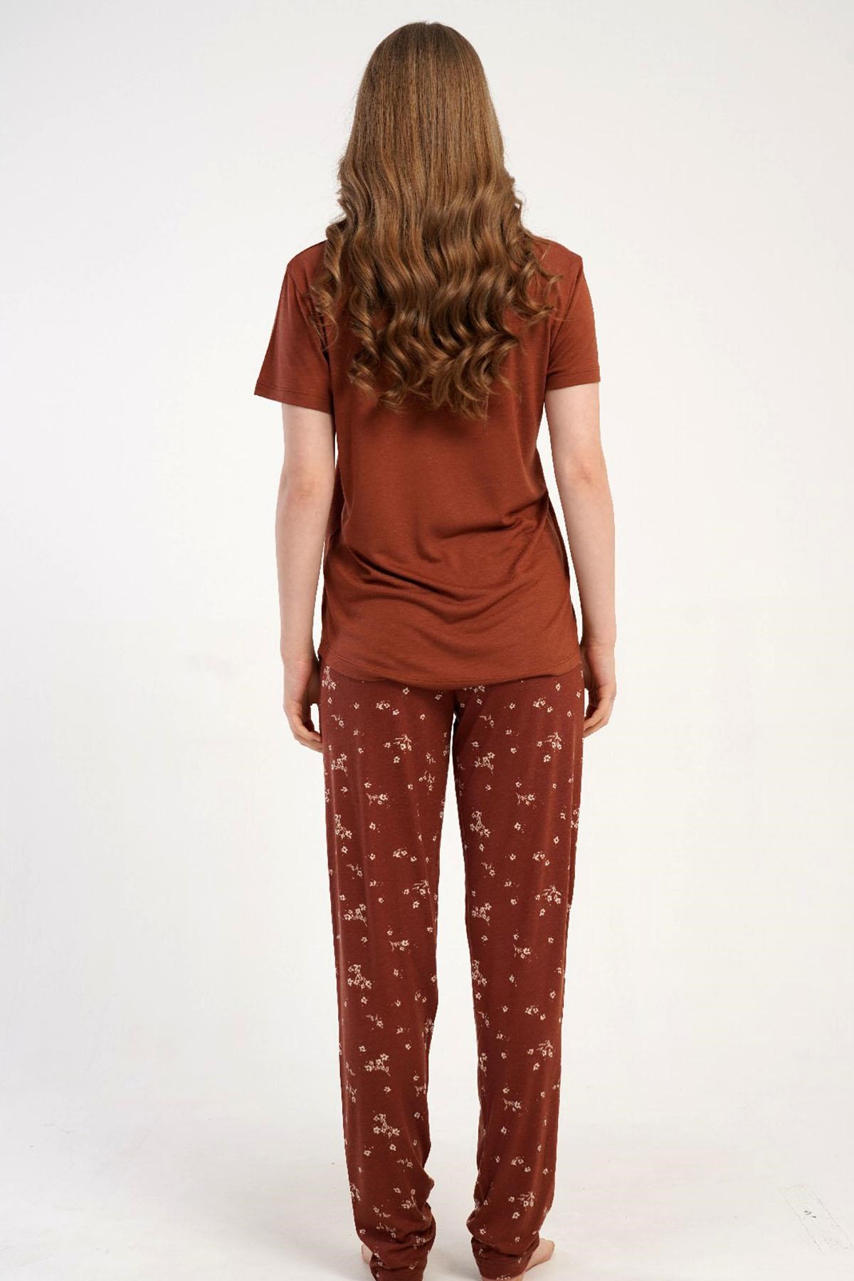 332535Kadın Yarım Düğmeli Kısa Kollu Kiremit Pijama Takımı Rahat Kesim Yazlık Ev Giyimi C2T4N2215Kısa Kol / Askılı PijamakezokinoKadın Yarım Düğmeli Kısa Kollu Kiremit Pijama Takımı Rahat Kesim Yazlık Ev Giyimi C2T4N2215