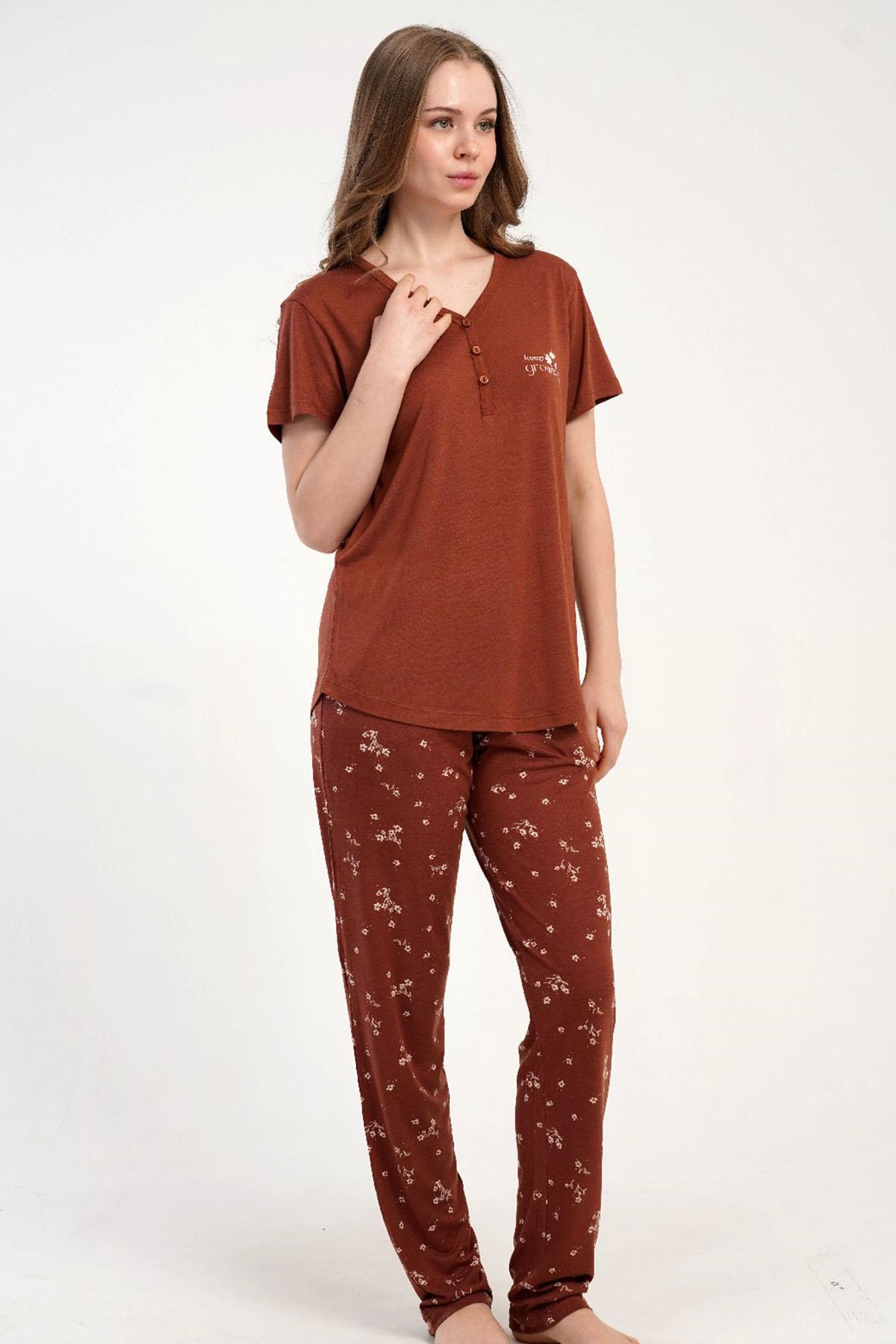 332535Kadın Yarım Düğmeli Kısa Kollu Kiremit Pijama Takımı Rahat Kesim Yazlık Ev Giyimi C2T4N2215Kısa Kol / Askılı PijamakezokinoKadın Yarım Düğmeli Kısa Kollu Kiremit Pijama Takımı Rahat Kesim Yazlık Ev Giyimi C2T4N2215