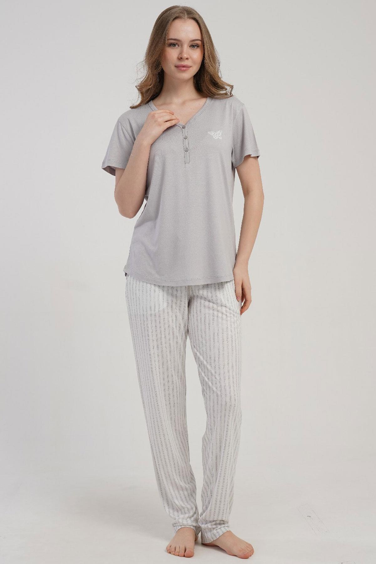 332528Kadın Yarım Düğmeli Kısa Kollu Gri Pijama Takımı Rahat Kesim Yazlık Ev Giyimi C2T2N2215Kısa Kol / Askılı PijamakezokinoKadın Yarım Düğmeli Kısa Kollu Gri Pijama Takımı Rahat Kesim Yazlık Ev Giyimi C2T2N2215