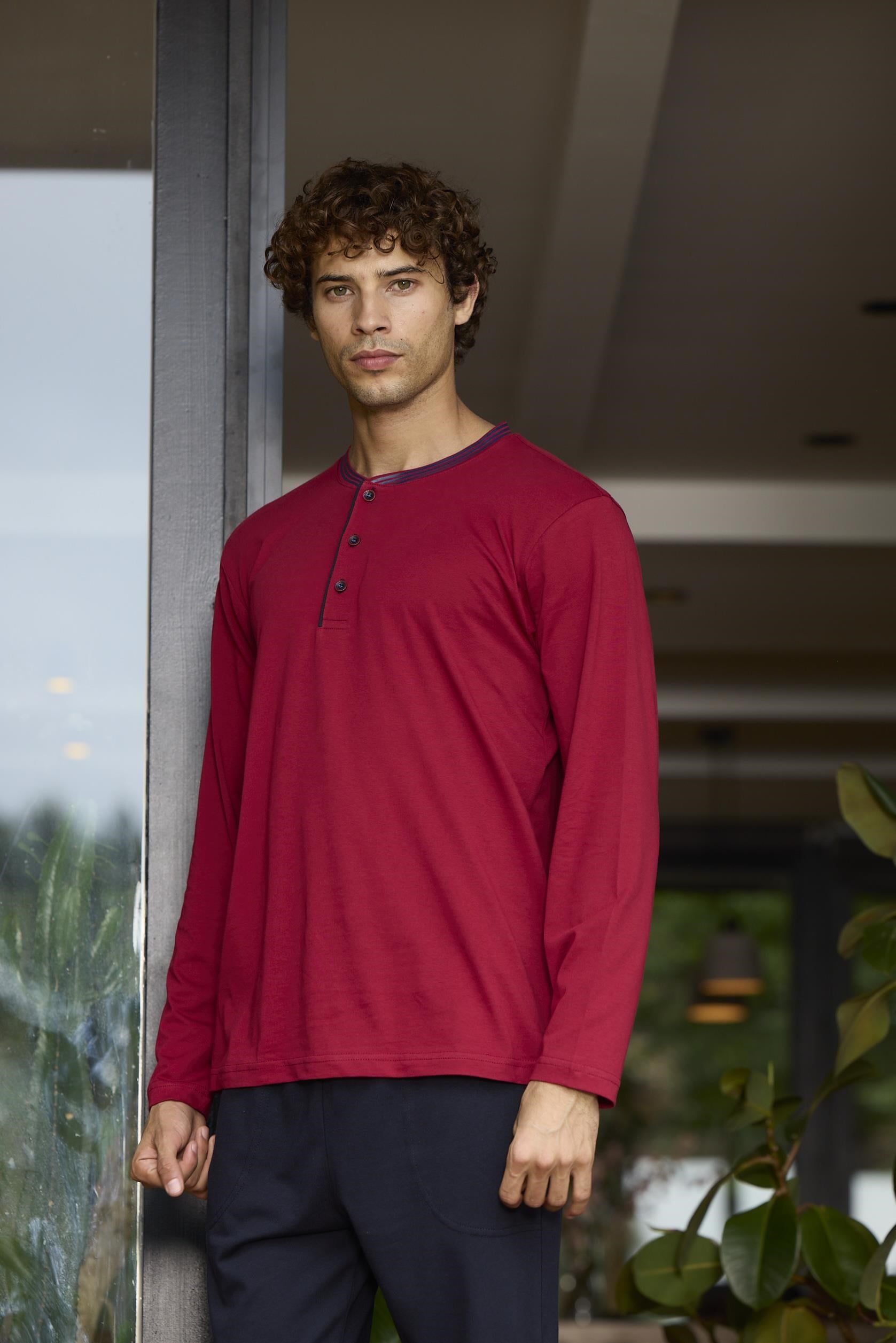 324924Erkek Uzun Kol Midi Yaka Bordo Pijama Takımı C5T2N0O6cotonhause.com.tr Online Alışveriş - Sezon İndirimlerini Keşfet Erkek Uzun Kol Midi Yaka Bordo Pijama Takımı C5T2N0O6Pijama TakımıKLYErkek Uzun Kol Midi Yaka Bordo Pijama Takımı C5T2N0O6