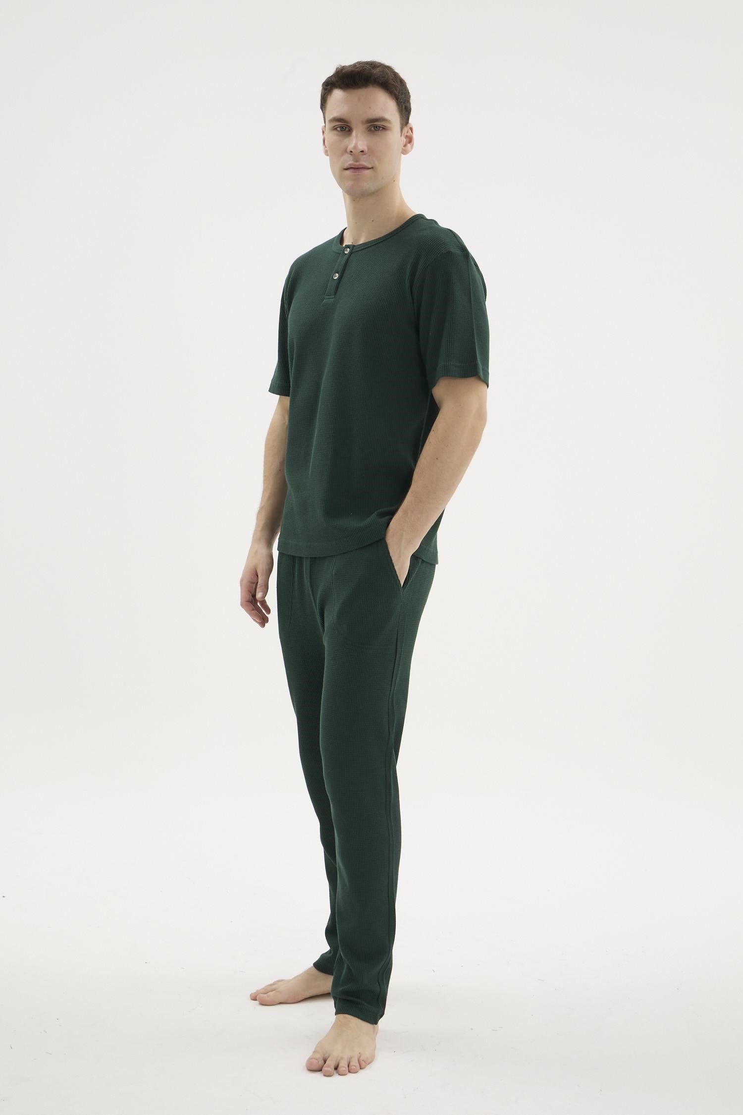 333252Erkek Kısa Kol Yarım Düğmeli Yeşil Pijama Takımı C1T5N162Pijama TakımıKLYErkek Kısa Kol Yarım Düğmeli Yeşil Pijama Takımı C1T5N162