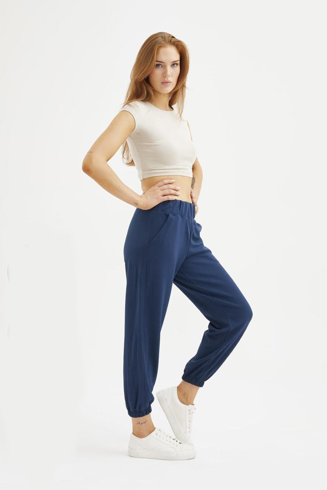 326113Kadın Lacivert Pantolon Jasmin JoggersKadın Lacivert Pantolon Jasmin JoggersTek AltoroverdeTek AltoroverdeKadın Lacivert Pantolon Jasmin Joggers