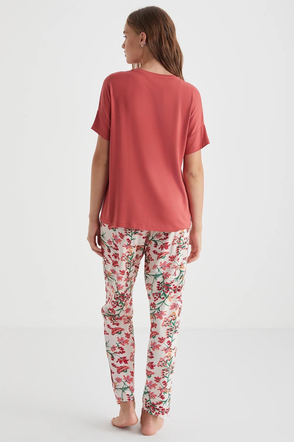 328292Kadın Yazlık Desenli Pijama Takımı – Nar Çiçeği Çiçekli Düz Paça Alt

 C6T3N89cotonhause.com.tr Online Alışveriş - Sezon İndirimlerini Keşfet Kadın Yazlık Desenli Pijama Takımı – Nar Çiçeği Çiçekli Düz Paça Alt

 C6T3N89Kısa Kol / Askılı Pijamapenye moodKadın Yazlık Desenli Pijama Takımı – Nar Çiçeği Çiçekli Düz Paça Alt

 C6T3N89