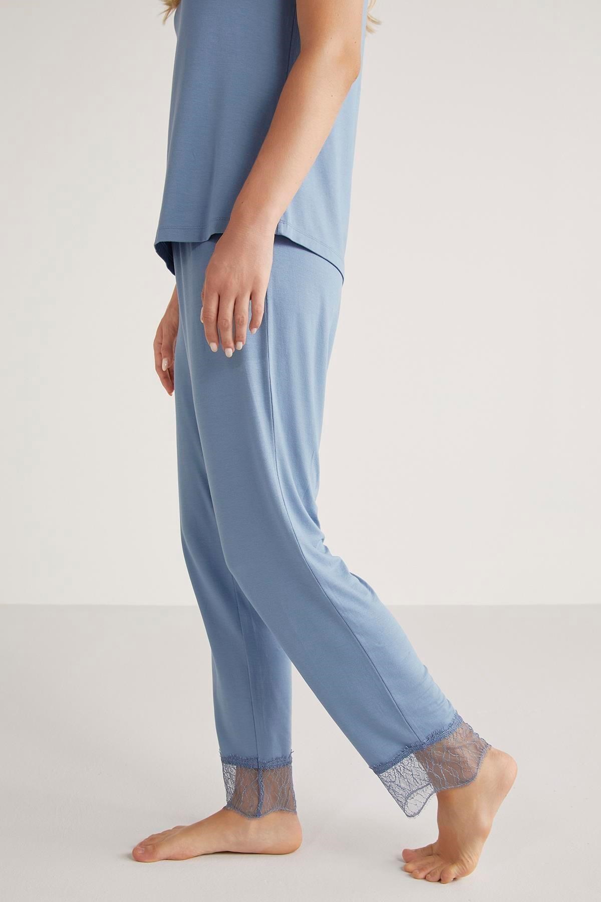 320636Kadın Kısa Kol Dantelli İndigo Pijama Takımı C6T5N4O9cotonhause.com.tr Online Alışveriş - Sezon İndirimlerini Keşfet Kadın Kısa Kol Dantelli İndigo Pijama Takımı C6T5N4O9Kısa Kol / Askılı Pijamapenye moodKadın Kısa Kol Dantelli İndigo Pijama Takımı C6T5N4O9