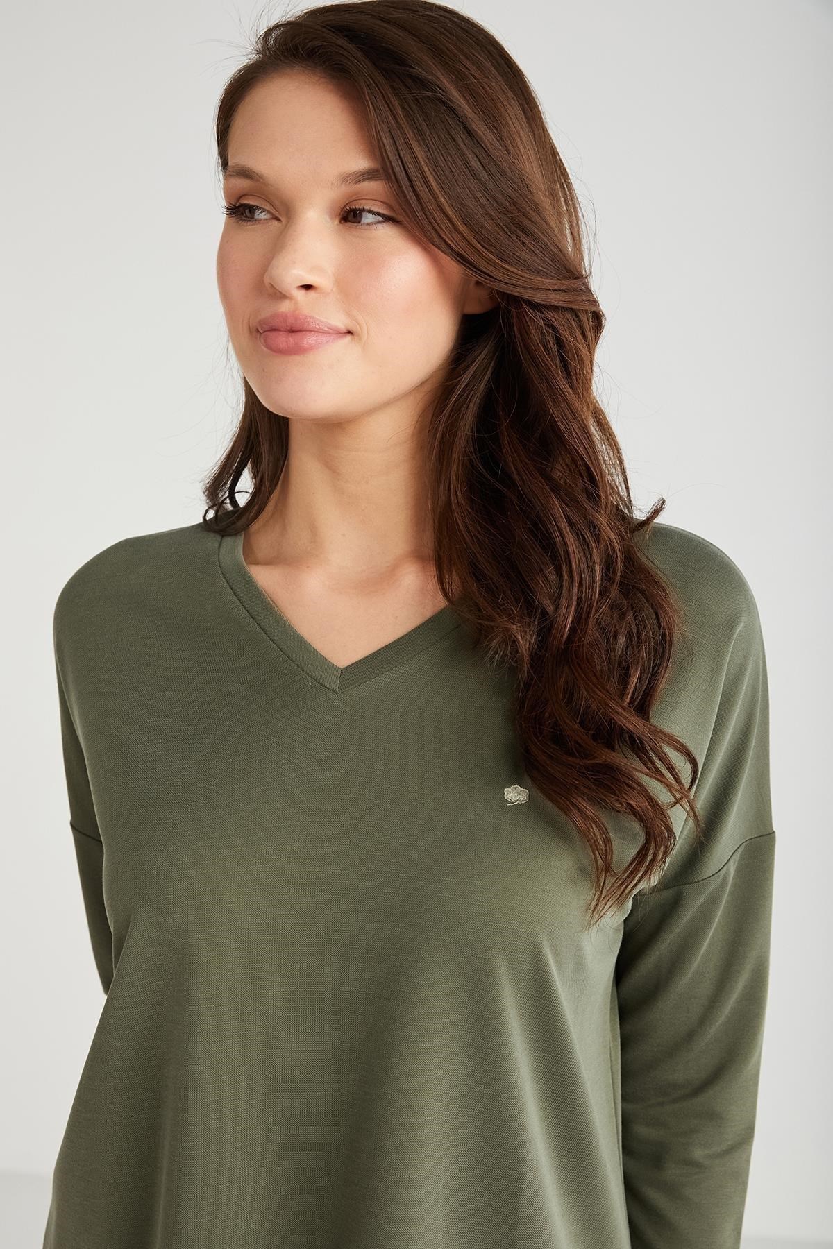 325586Kadın Uzun Kol V Yaka Haki Pijama Takım C0T2N7O9cotonhause.com.tr Online Alışveriş - Sezon İndirimlerini Keşfet Kadın Uzun Kol V Yaka Haki Pijama Takım C0T2N7O9Uzun Kol Pijamapenye moodKadın Uzun Kol V Yaka Haki Pijama Takım C0T2N7O9