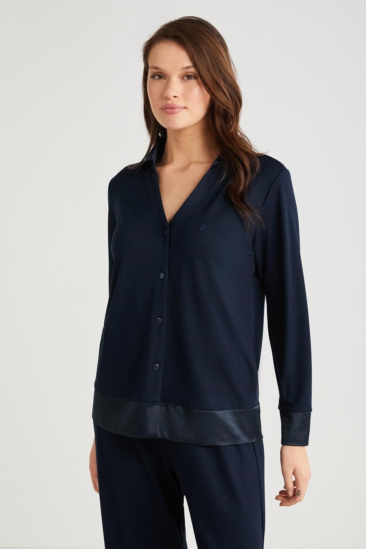 325581Kadın Uzun Kol Önden Düğmeli Lacivert Pijama Takım C8T0N7O9cotonhause.com.tr Online Alışveriş - Sezon İndirimlerini Keşfet Kadın Uzun Kol Önden Düğmeli Lacivert Pijama Takım C8T0N7O9Uzun Kol Pijamapenye moodKadın Uzun Kol Önden Düğmeli Lacivert Pijama Takım C8T0N7O9