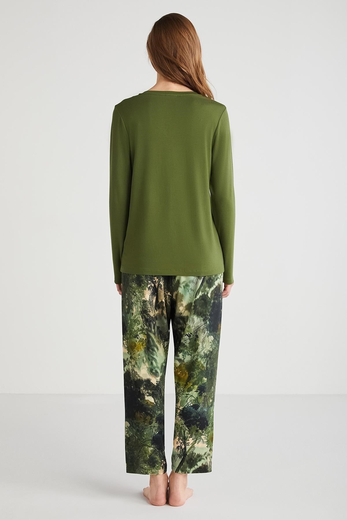 325576Kadın Uzun Kol V Yaka Yeşil  Pijama Takım C0T0N7O9cotonhause.com.tr Online Alışveriş - Sezon İndirimlerini Keşfet Kadın Uzun Kol V Yaka Yeşil  Pijama Takım C0T0N7O9Uzun Kol Pijamapenye moodKadın Uzun Kol V Yaka Yeşil  Pijama Takım C0T0N7O9