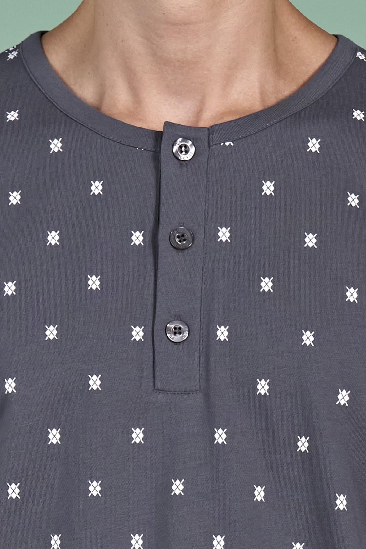 328890Erkek Füme Uzun Kollu Düğmeli Yaka Desenli Pijama Takımı C9T2N91Pijama TakımıPijadoreErkek Füme Uzun Kollu Düğmeli Yaka Desenli Pijama Takımı C9T2N91