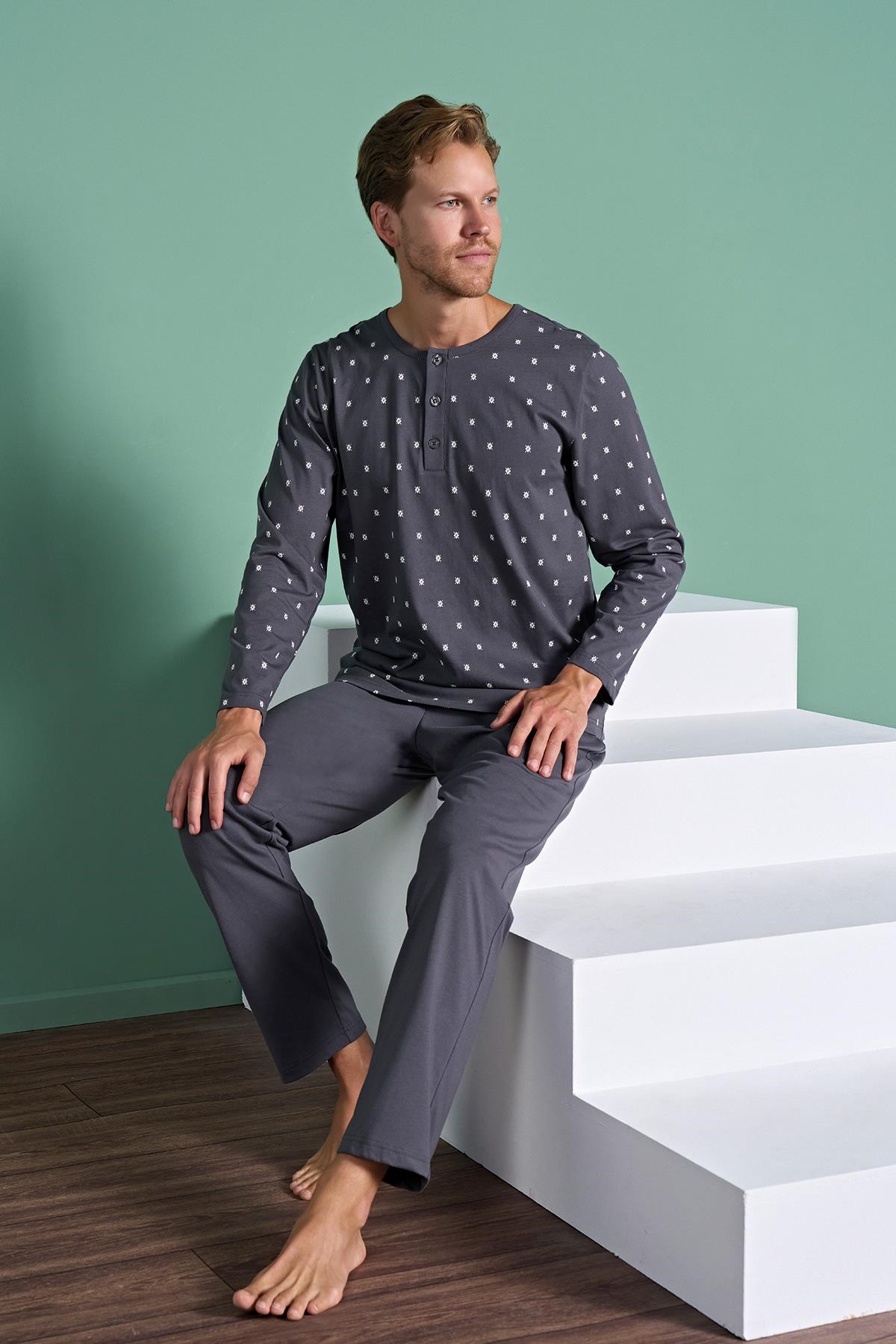 328890Erkek Füme Uzun Kollu Düğmeli Yaka Desenli Pijama Takımı C9T2N91Pijama TakımıPijadoreErkek Füme Uzun Kollu Düğmeli Yaka Desenli Pijama Takımı C9T2N91
