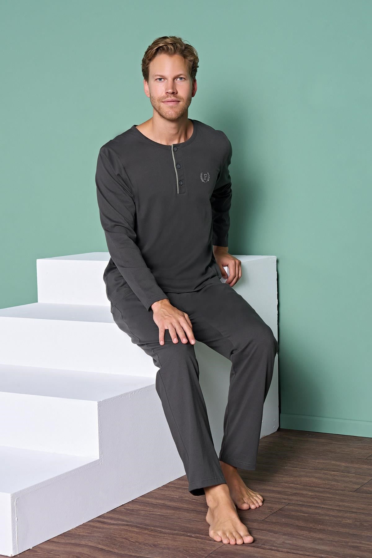 328917Erkek Füme Uzun Kollu Düğmeli Pijama Takımı C4T6N91Pijama TakımıPijadoreErkek Füme Uzun Kollu Düğmeli Pijama Takımı C4T6N91