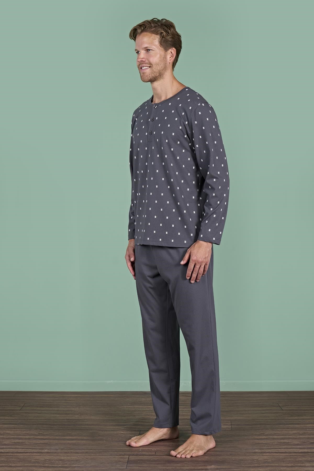 328890Erkek Füme Uzun Kollu Düğmeli Yaka Desenli Pijama Takımı C9T2N91Pijama TakımıPijadoreErkek Füme Uzun Kollu Düğmeli Yaka Desenli Pijama Takımı C9T2N91