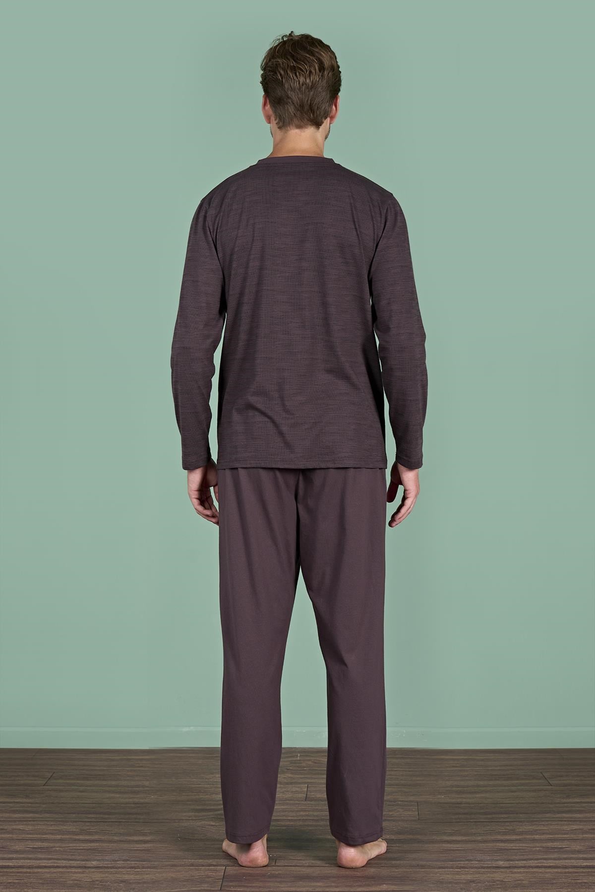 328895Erkek Kahve V Yaka Uzun Kollu Pijama Takımı C2T3N91Pijama TakımıPijadoreErkek Kahve V Yaka Uzun Kollu Pijama Takımı C2T3N91