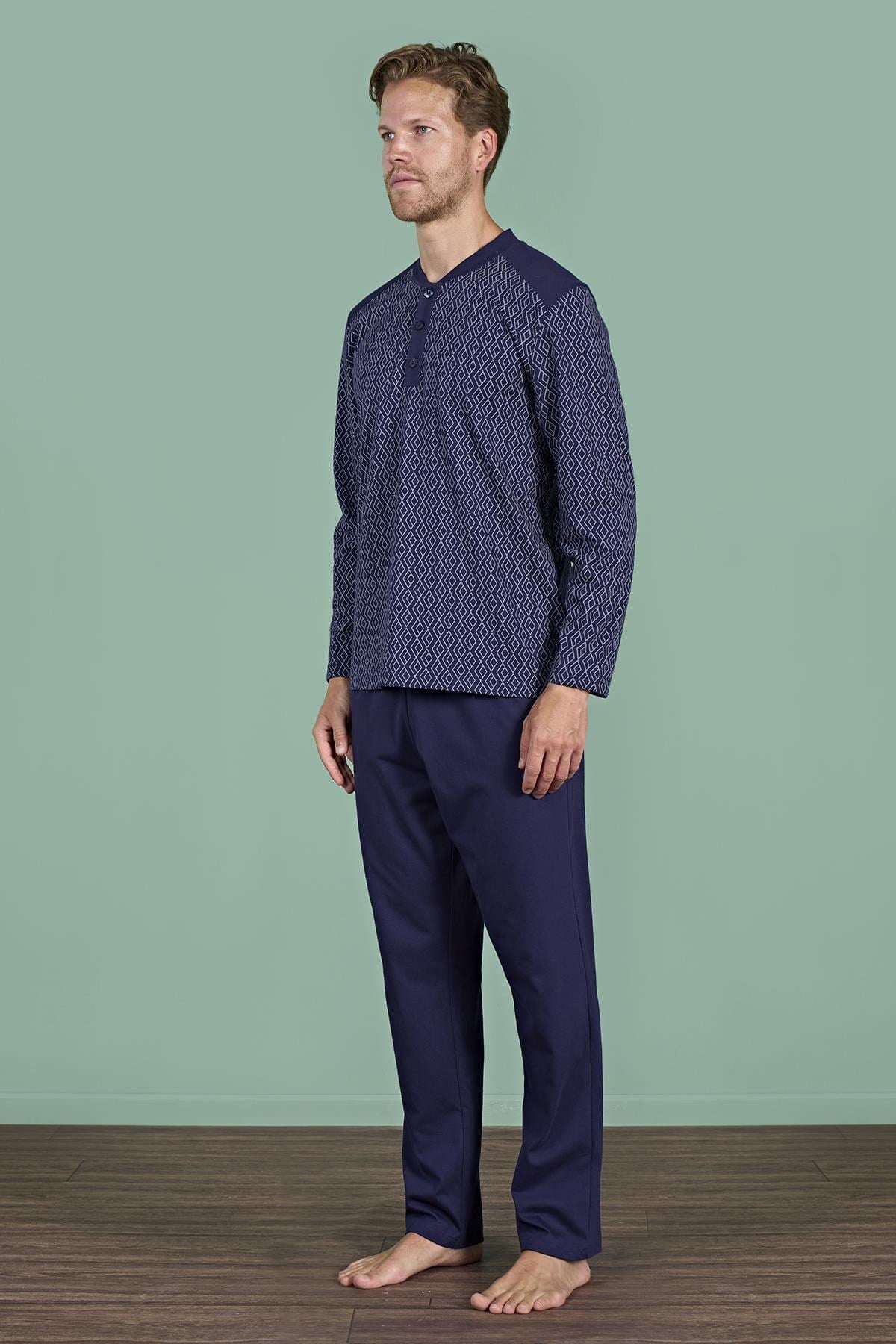 328897Erkek Lacivert Geometrik Desenli Uzun Kollu Düğmeli Yaka Pijama Takımı C3T3N91Pijama TakımıPijadoreErkek Lacivert Geometrik Desenli Uzun Kollu Düğmeli Yaka Pijama Takımı C3T3N91