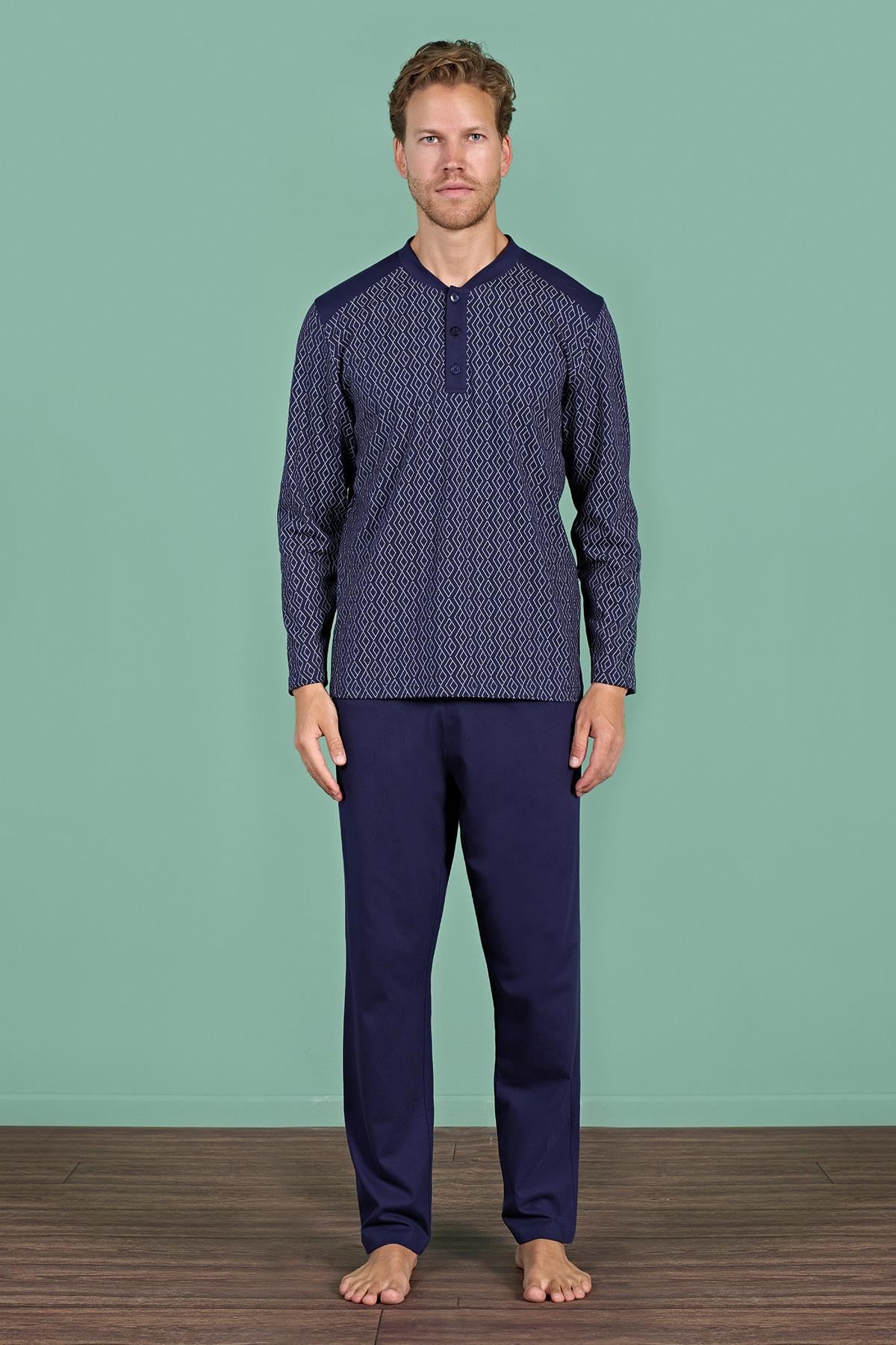 328897Erkek Lacivert Geometrik Desenli Uzun Kollu Düğmeli Yaka Pijama Takımı C3T3N91Pijama TakımıPijadoreErkek Lacivert Geometrik Desenli Uzun Kollu Düğmeli Yaka Pijama Takımı C3T3N91