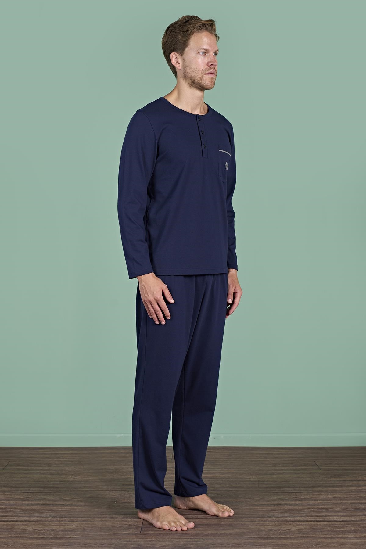 328901Erkek Lacivert Uzun Kollu Düğmeli Yaka Cep Detaylı Pijama Takımı C8T3N91Pijama TakımıPijadoreErkek Lacivert Uzun Kollu Düğmeli Yaka Cep Detaylı Pijama Takımı C8T3N91