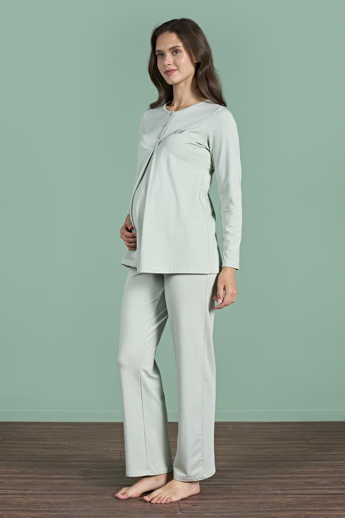 328914Kadın Yeşil Renk Yarım Düğmeli Uzun Kollu Lohusa Pijama Takımı C6T4N91Pijama TakımıPijadoreKadın Yeşil Renk Yarım Düğmeli Uzun Kollu Lohusa Pijama Takımı C6T4N91