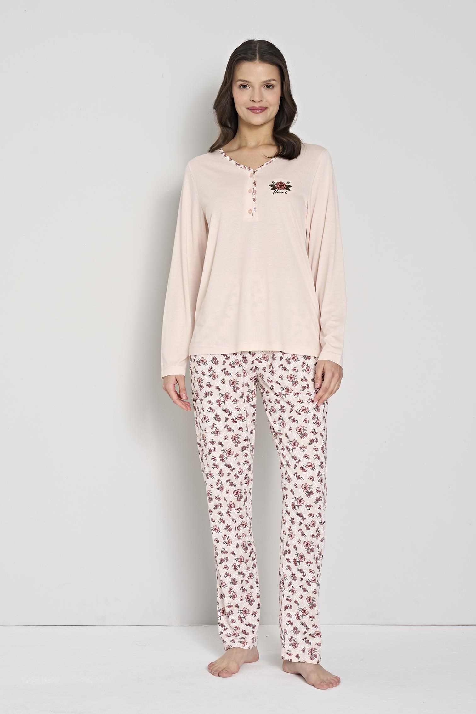 328881Kadın Pembe Renk Çiçek Desenli Düğmeli Yaka Uzun Kollu Pijama Takımı C6T0N91Uzun Kol PijamaPijadoreKadın Pembe Renk Çiçek Desenli Düğmeli Yaka Uzun Kollu Pijama Takımı C6T0N91