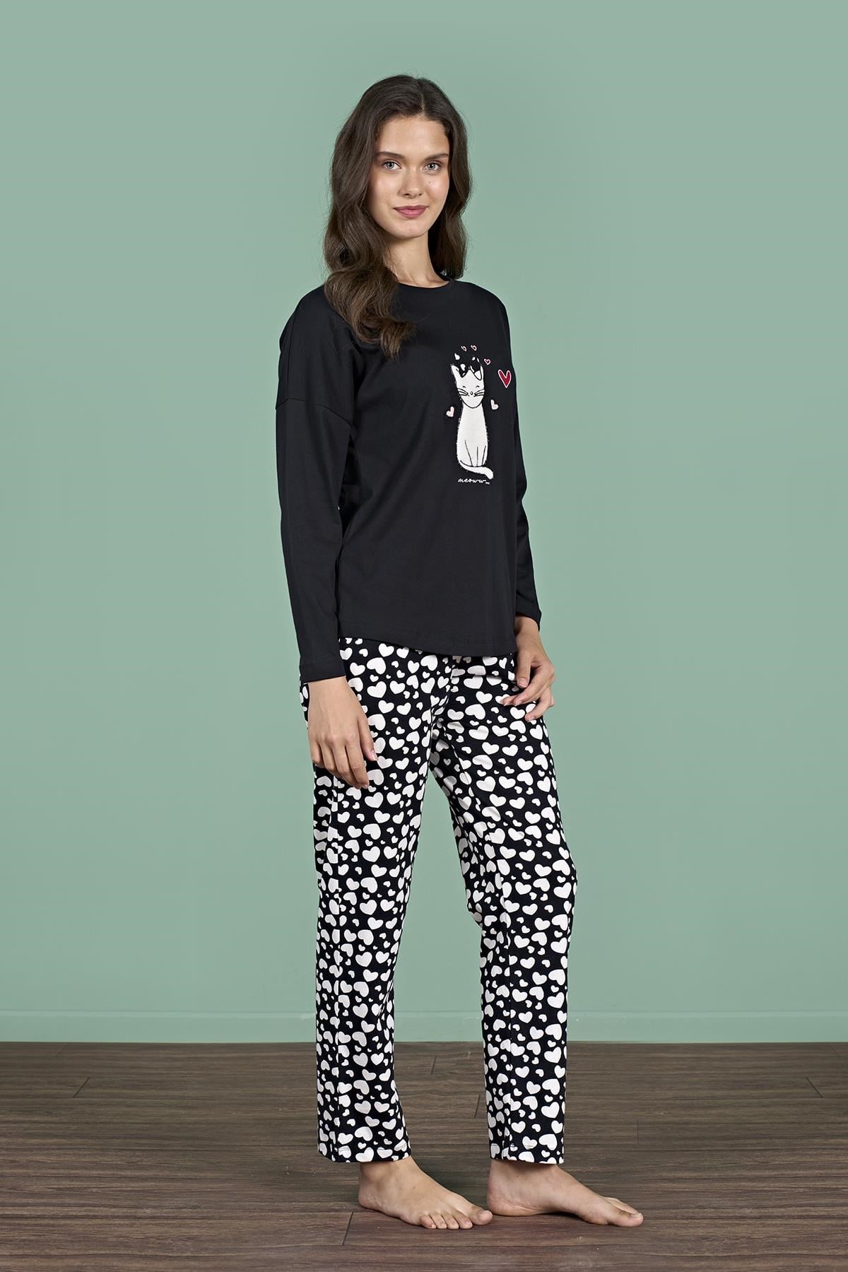 328889Kadın Siyah Kedi Baskılı Uzun Kollu Yuvarlak Yaka Pijama Takımı C7T2N91Uzun Kol PijamaPijadoreKadın Siyah Kedi Baskılı Uzun Kollu Yuvarlak Yaka Pijama Takımı C7T2N91