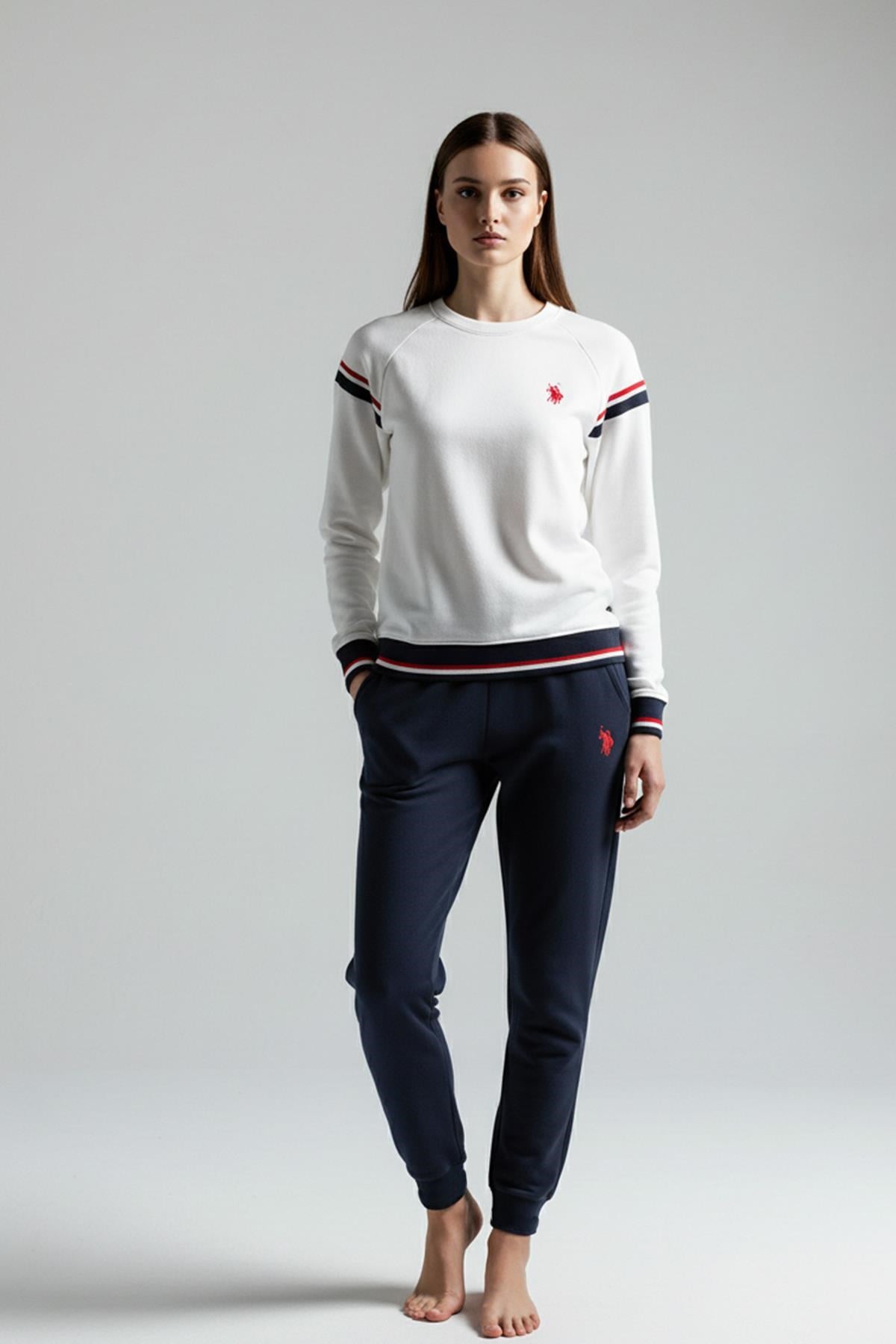328965Kadın Ekru Şerit Detaylı Bisiklet Yaka Pijama Takımı C8T1N102Eşofman TakımPoloKadın Ekru Şerit Detaylı Bisiklet Yaka Pijama Takımı C8T1N102
