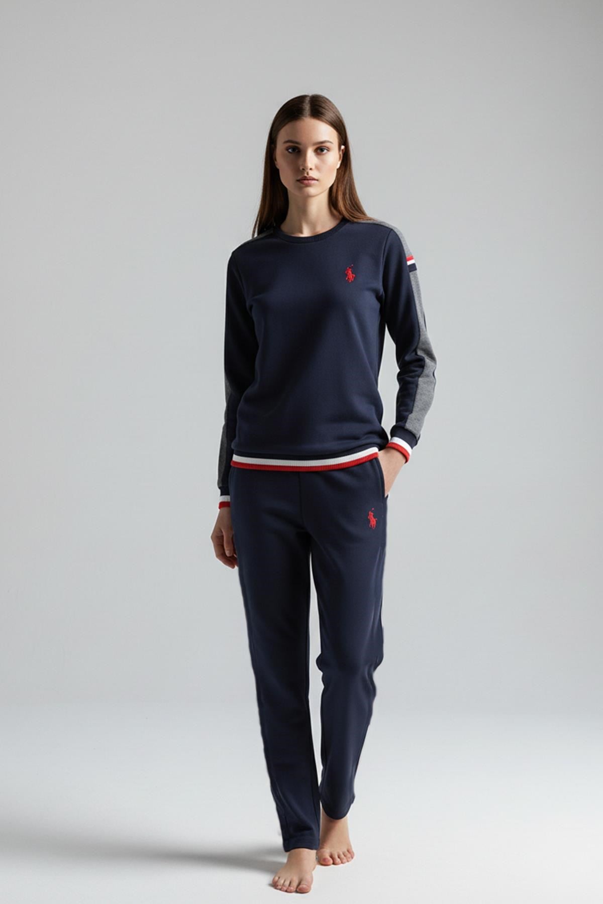328967Kadın Lacivert Bisiklet Yaka Düz Paça Şerit Detaylı  Pijama Takımı C6T1N102Eşofman TakımPoloKadın Lacivert Bisiklet Yaka Düz Paça Şerit Detaylı  Pijama Takımı C6T1N102