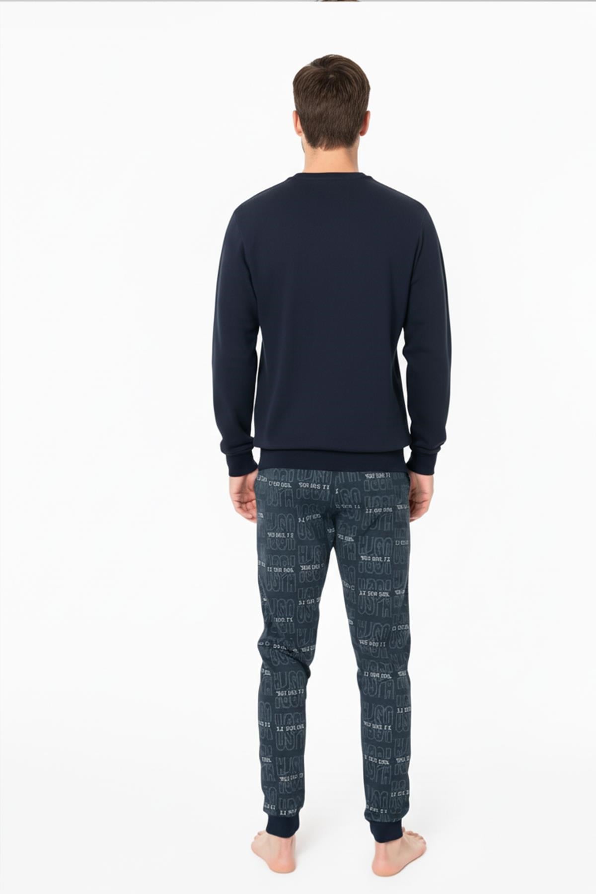 328976Erkek Lacivert Uzun Kollu Bisiklet Yaka Lastikli Paça Desenli Pijama Takımı C8T6N981Pijama TakımıPoloErkek Lacivert Uzun Kollu Bisiklet Yaka Lastikli Paça Desenli Pijama Takımı C8T6N981