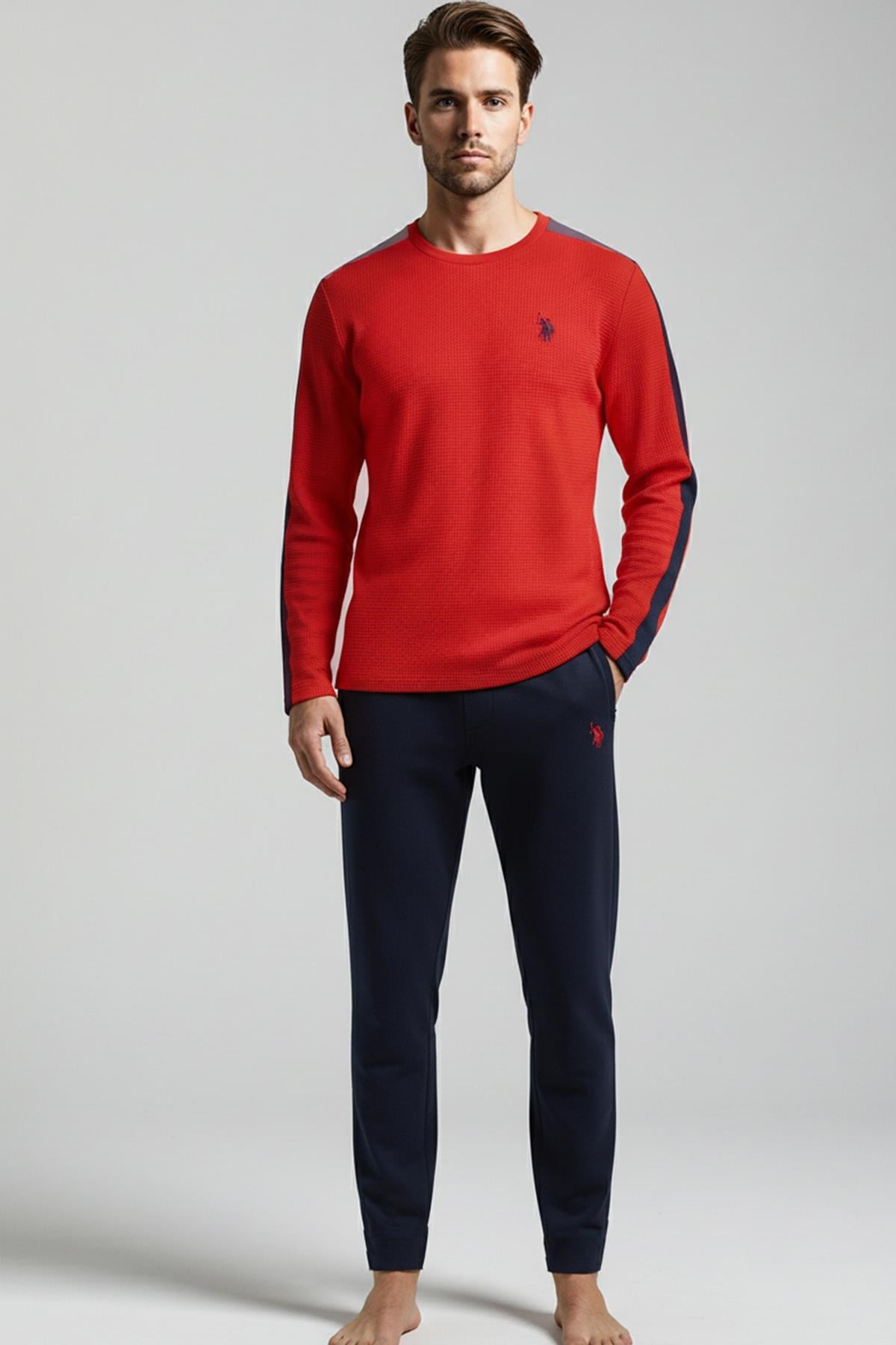 328983Erkek Uzun Kollu Kırmızı Bisiklet Yaka Şerit Detaylı Düz Paça Pijama Takım C7T5N981Pijama TakımıPoloErkek Uzun Kollu Kırmızı Bisiklet Yaka Şerit Detaylı Düz Paça Pijama Takım C7T5N981