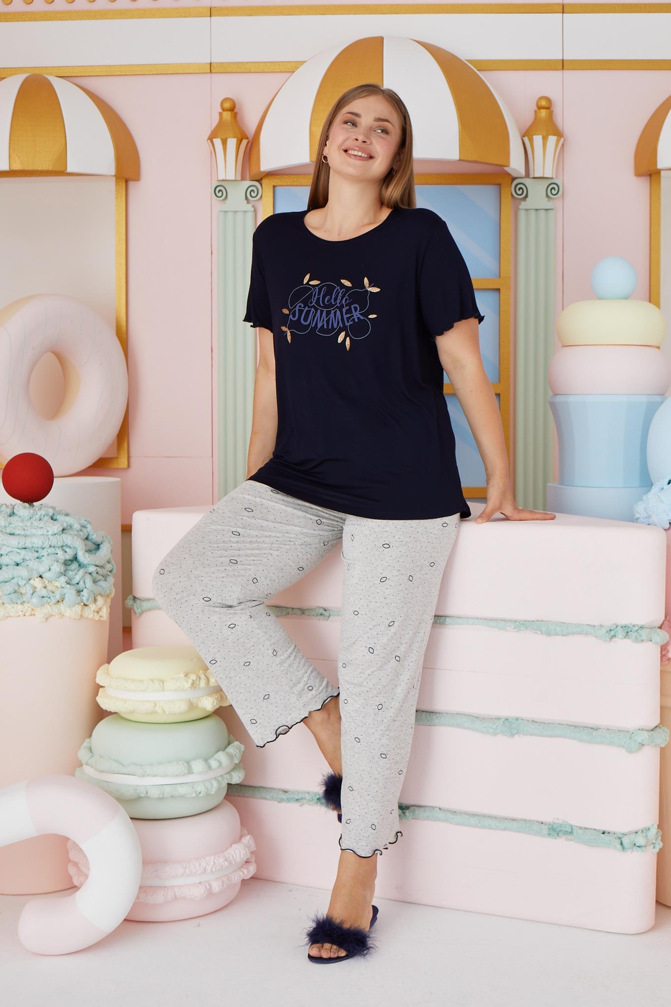 320001Kadın Büyük Beden Kısa Kol Lacivert Pijama Takım C1T4N7O51cotonhause.com.tr Online Alışveriş - Sezon İndirimlerini KeşfetKadın Büyük Beden Kısa Kol Lacivert Pijama Takım C1T4N7O51Büyük BedenSevimKadın Büyük Beden Kısa Kol Lacivert Pijama Takım C1T4N7O51