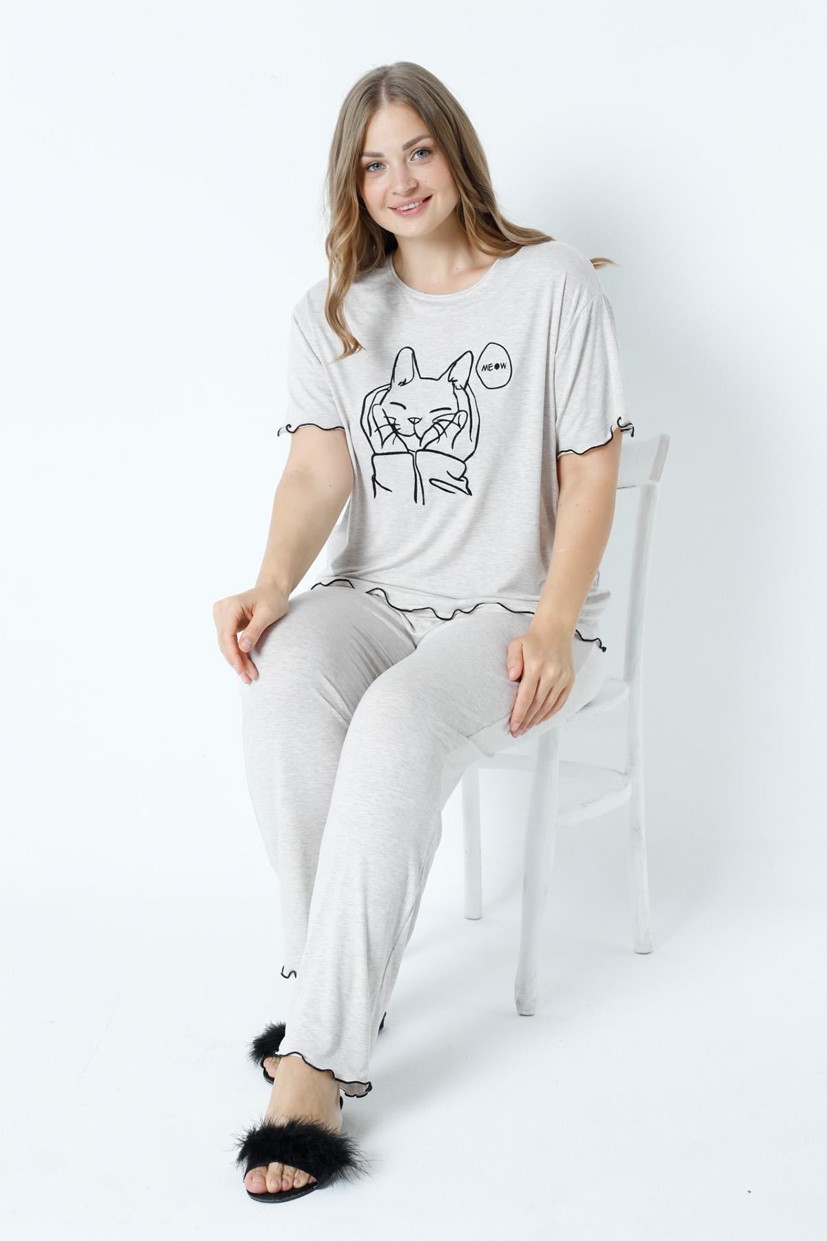 318654Kadın Büyük Beden Kısa Kol Bej Melanj Pijama Takım C4T38N51cotonhause.com.tr Online Alışveriş - Sezon İndirimlerini KeşfetKadın Büyük Beden Kısa Kol Bej Melanj Pijama Takım C4T38N51Büyük BedenSevimKadın Büyük Beden Kısa Kol Bej Melanj Pijama Takım C4T38N51