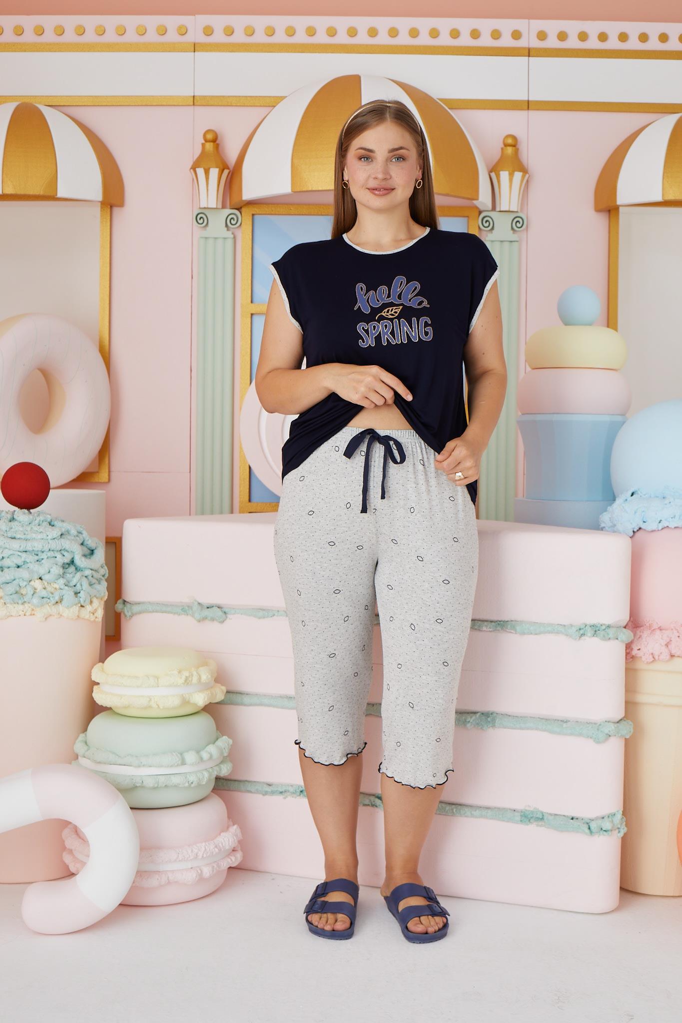 320004Kadın Büyük Beden Kısa Kol Kapri Lacivert Pijama Takım C2T4N7O51cotonhause.com.tr Online Alışveriş - Sezon İndirimlerini KeşfetKadın Büyük Beden Kısa Kol Kapri Lacivert Pijama Takım C2T4N7O51Büyük BedenSevimKadın Büyük Beden Kısa Kol Kapri Lacivert Pijama Takım C2T4N7O51