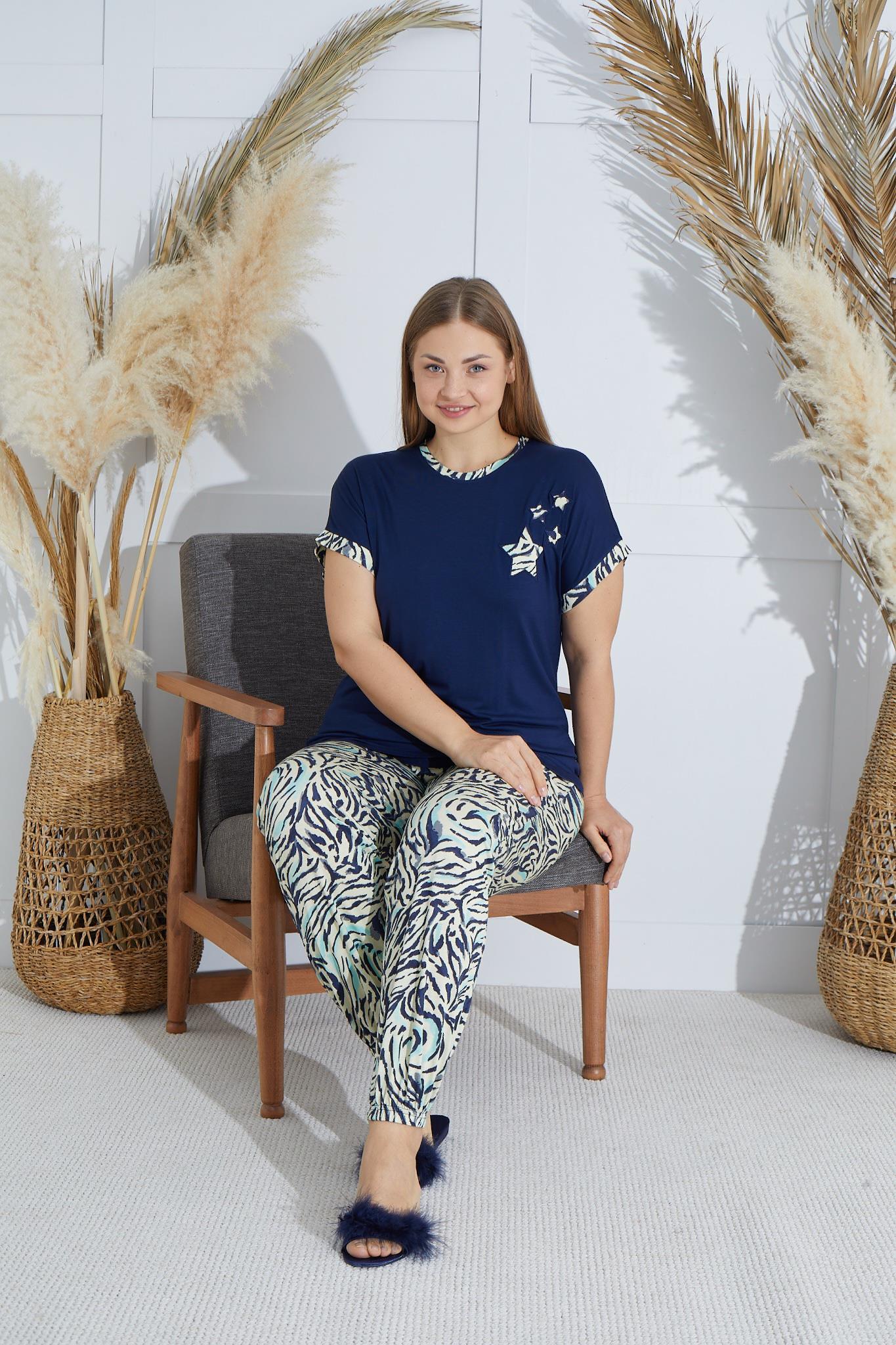 318767Kadın Büyük Beden Kısa Kol Lacivert Pijama Takım C3T4N851cotonhause.com.tr Online Alışveriş - Sezon İndirimlerini KeşfetKadın Büyük Beden Kısa Kol Lacivert Pijama Takım C3T4N851Büyük BedenSevimKadın Büyük Beden Kısa Kol Lacivert Pijama Takım C3T4N851