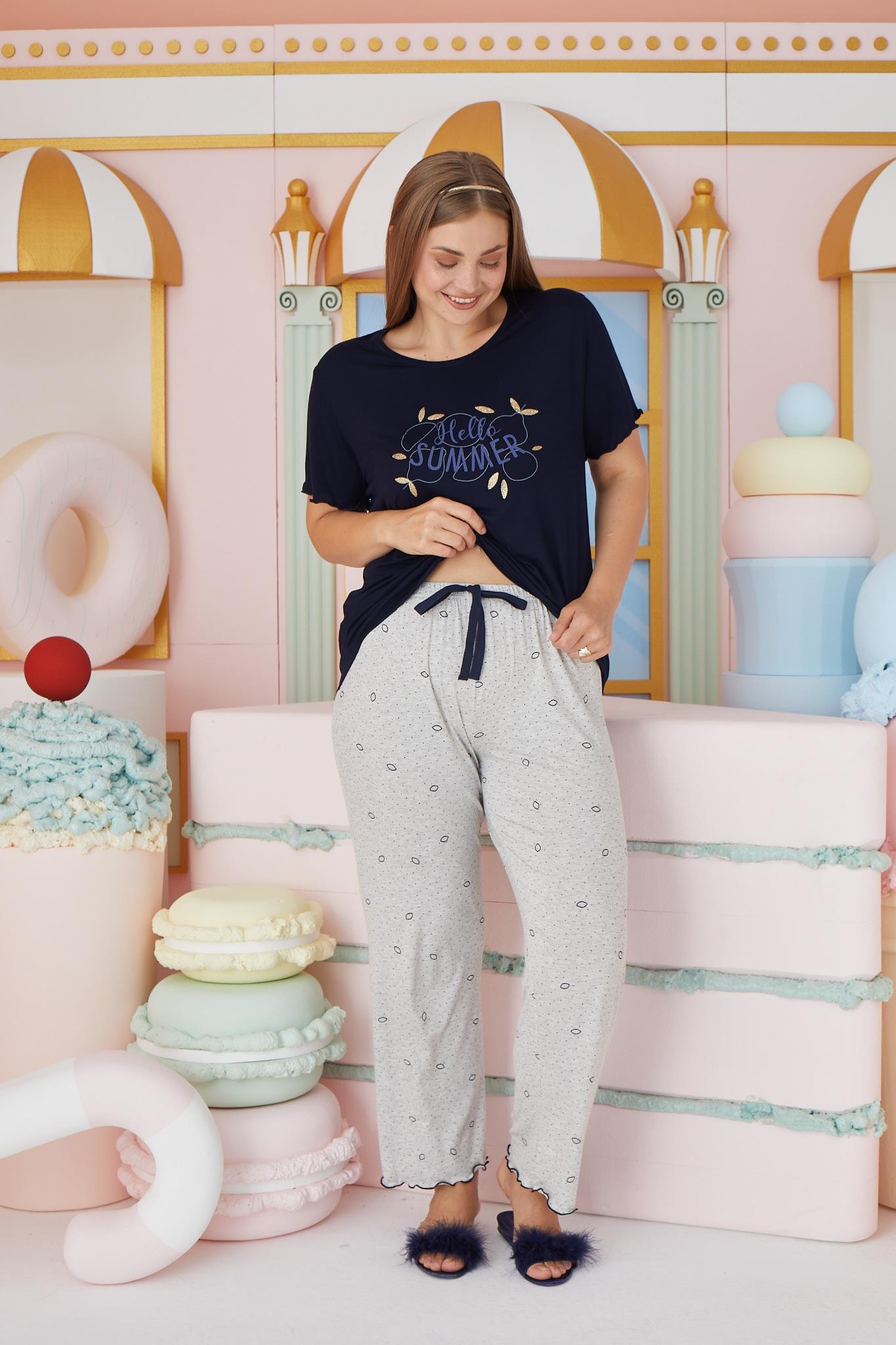 320001Kadın Büyük Beden Kısa Kol Lacivert Pijama Takım C1T4N7O51cotonhause.com.tr Online Alışveriş - Sezon İndirimlerini KeşfetKadın Büyük Beden Kısa Kol Lacivert Pijama Takım C1T4N7O51Büyük BedenSevimKadın Büyük Beden Kısa Kol Lacivert Pijama Takım C1T4N7O51