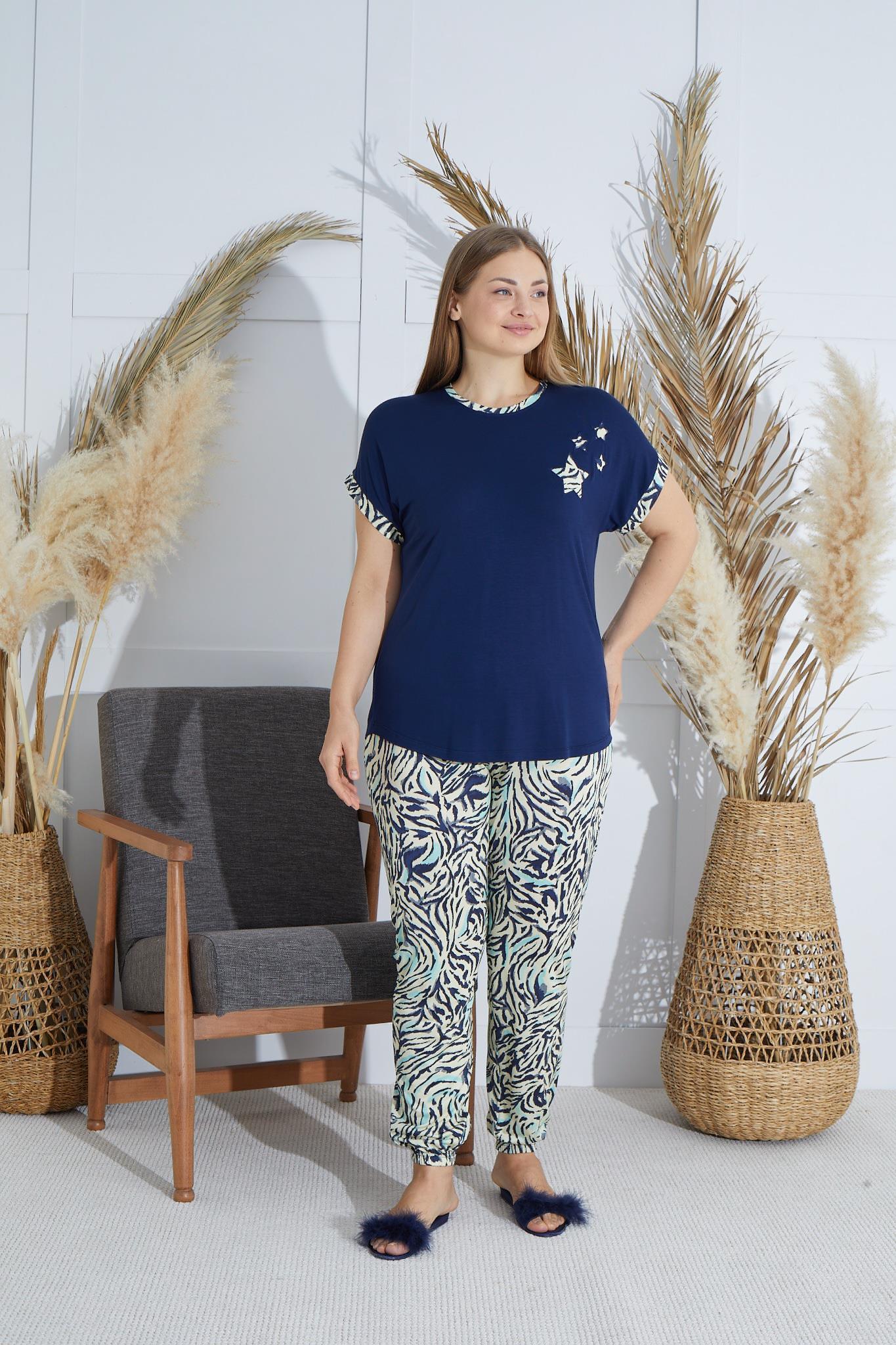 318767Kadın Büyük Beden Kısa Kol Lacivert Pijama Takım C3T4N851cotonhause.com.tr Online Alışveriş - Sezon İndirimlerini KeşfetKadın Büyük Beden Kısa Kol Lacivert Pijama Takım C3T4N851Büyük BedenSevimKadın Büyük Beden Kısa Kol Lacivert Pijama Takım C3T4N851