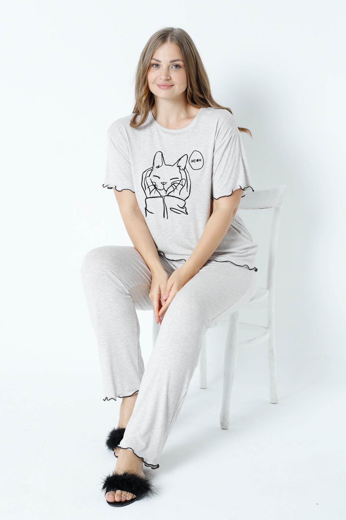318654Kadın Büyük Beden Kısa Kol Bej Melanj Pijama Takım C4T38N51cotonhause.com.tr Online Alışveriş - Sezon İndirimlerini KeşfetKadın Büyük Beden Kısa Kol Bej Melanj Pijama Takım C4T38N51Büyük BedenSevimKadın Büyük Beden Kısa Kol Bej Melanj Pijama Takım C4T38N51