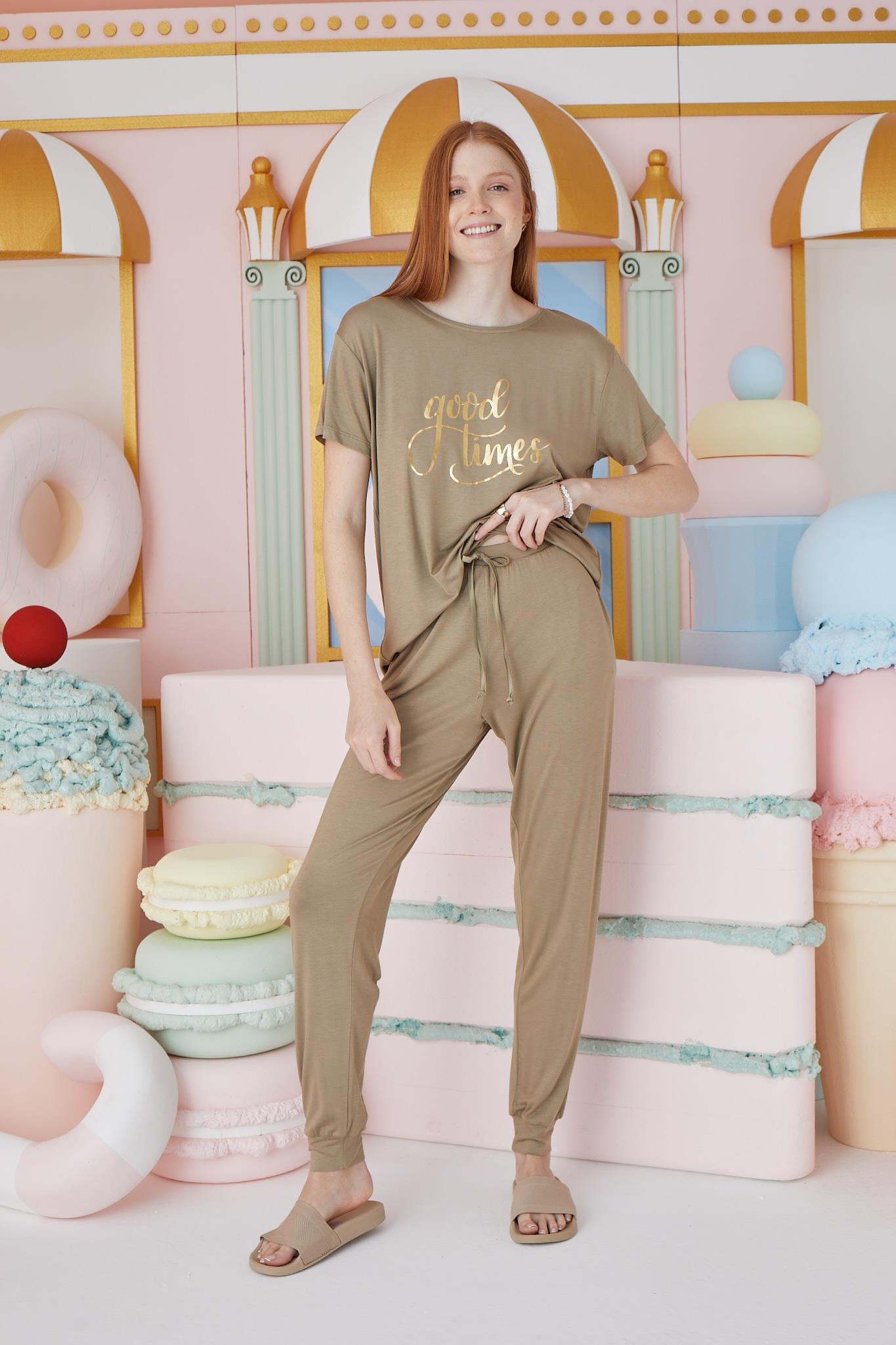 318579Kadın Kısa Kol Yağ Yeşili Pijama Takım C3T0N551cotonhause.com.tr Online Alışveriş - Sezon İndirimlerini KeşfetKadın Kısa Kol Yağ Yeşili Pijama Takım C3T0N551Kısa Kol / Askılı PijamaSevimKadın Kısa Kol Yağ Yeşili Pijama Takım C3T0N551