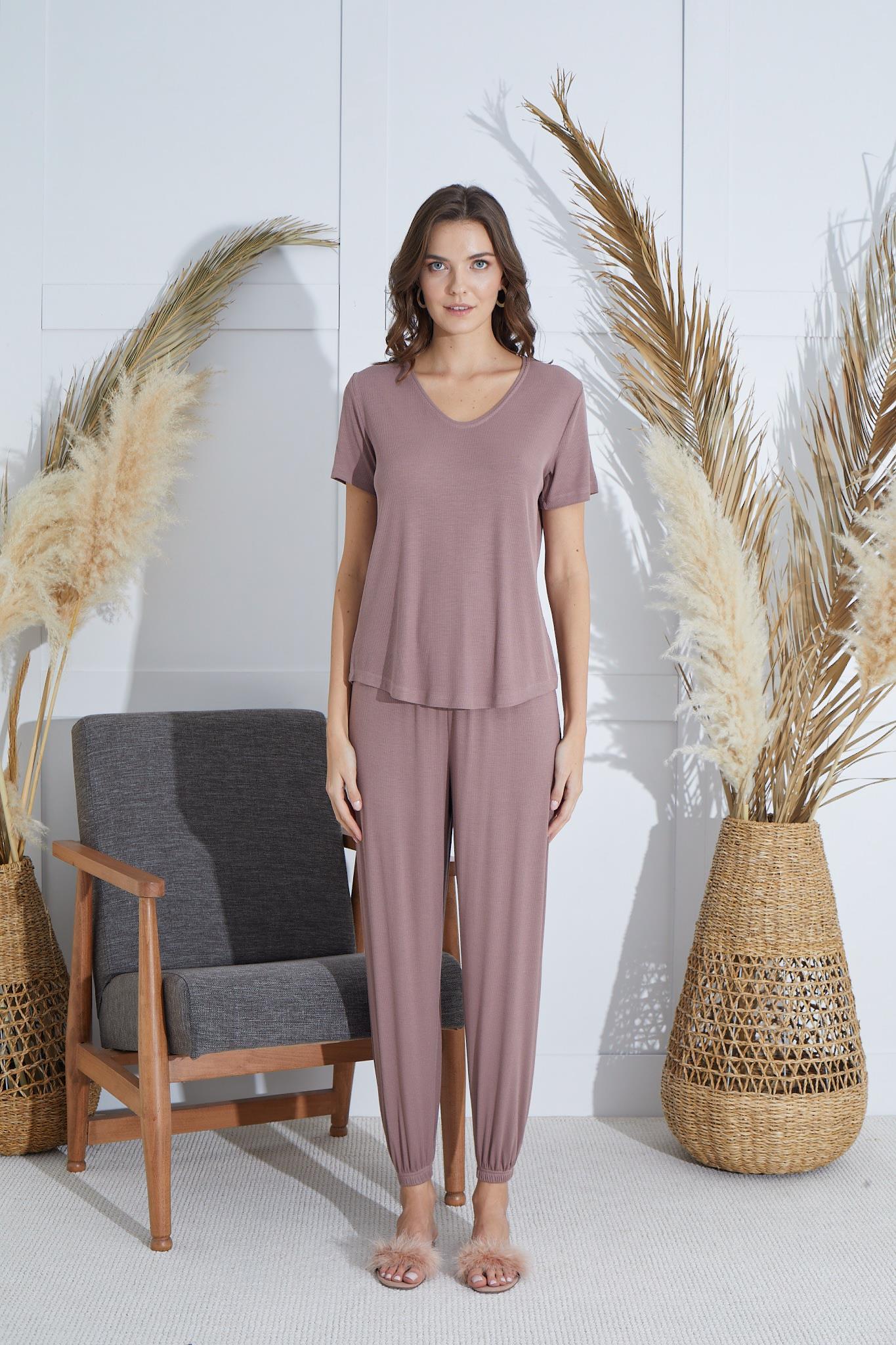 318669Kadın Kısa Kol Vizon Pijama Takım C0T1N951cotonhause.com.tr Online Alışveriş - Sezon İndirimlerini KeşfetKadın Kısa Kol Vizon Pijama Takım C0T1N951Kısa Kol / Askılı PijamaSevimKadın Kısa Kol Vizon Pijama Takım C0T1N951